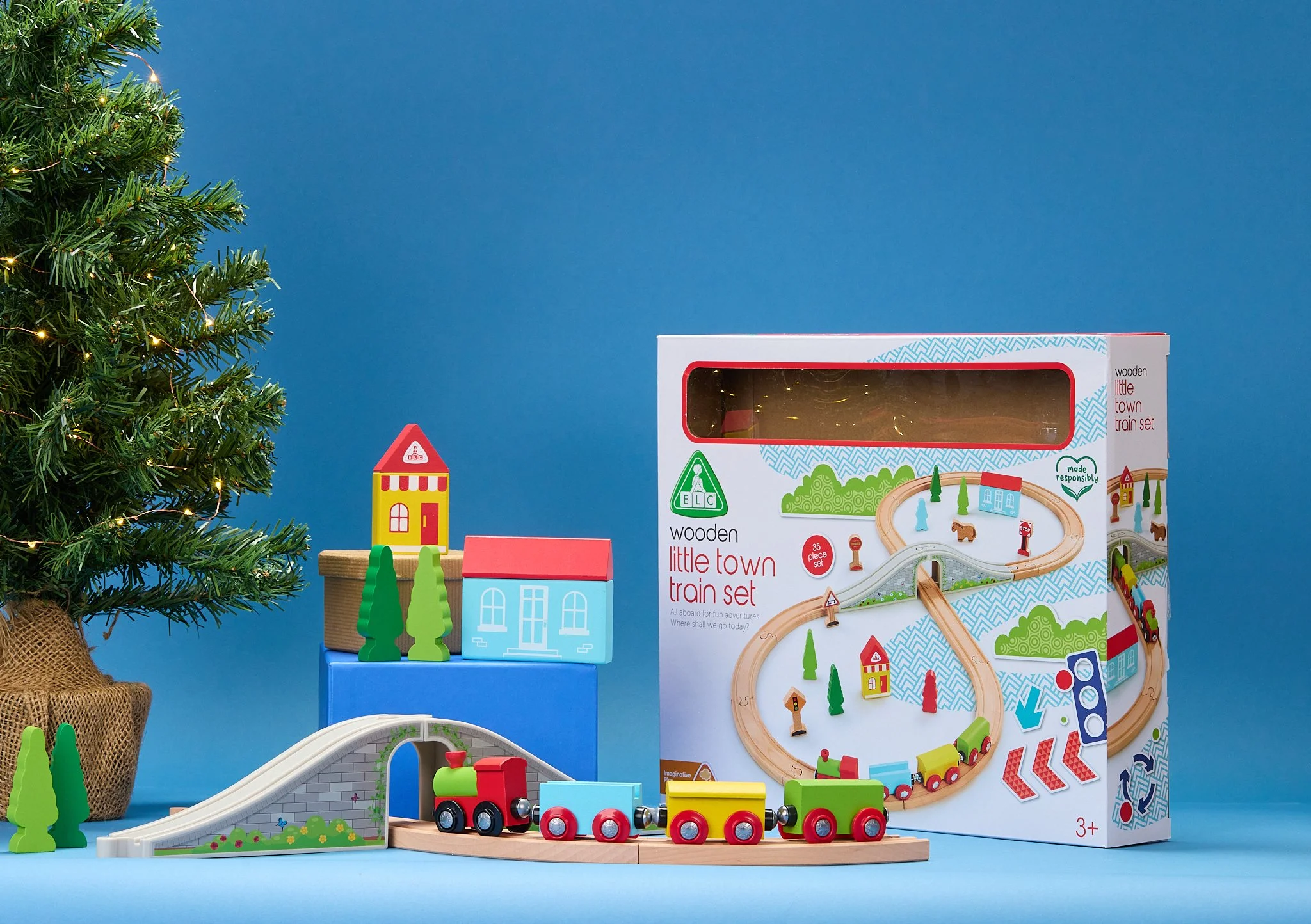 Entertainer Christmas 26 PR 004.jpg