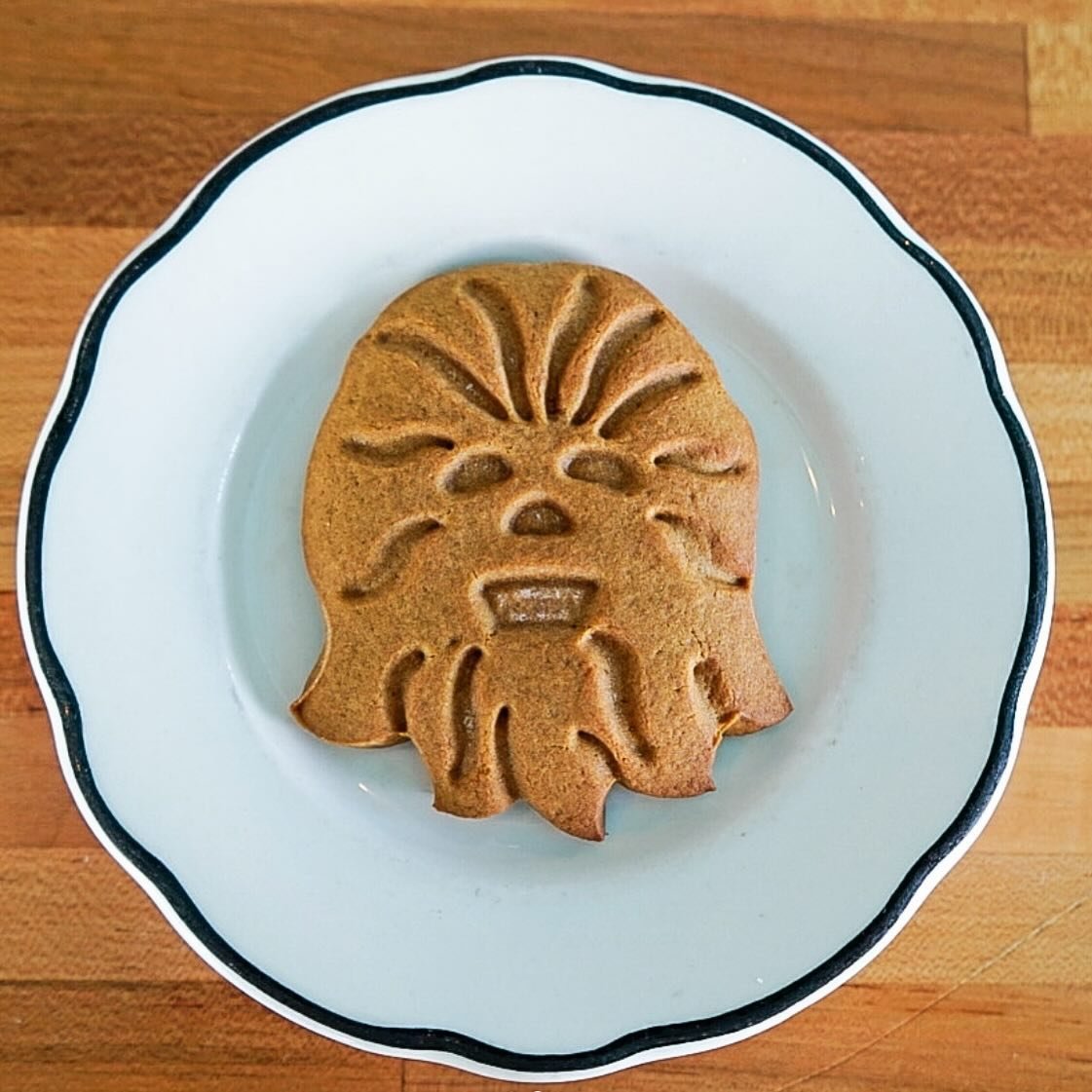 May the Fourth be with you! Come get one of our delicious Star Wars cookies while they last! These tender marranito-style treats are out of this world. 💫 🍪 👽 🌏
