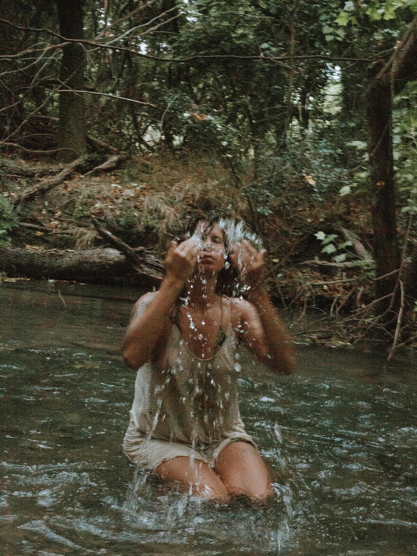 The shame.

Shame keeps you from connection, love. It keeps you from receiving. 

Shame keeps you stuck in a loop of isolation, of self pity, of resentment towards yourself. Shame keeps you hiding. Hiding the parts of you that crave to be seen and lo