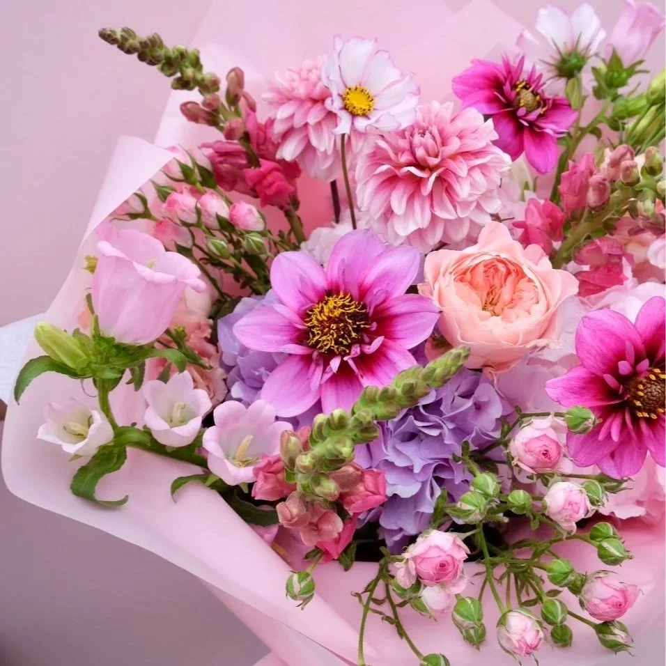 Summer-pastels-bouquet-east-lothian-florist-delivering-across-edinburgh.jpg