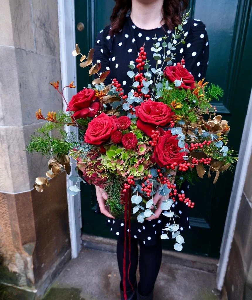 Christmas vase arrangement 4 .jpg