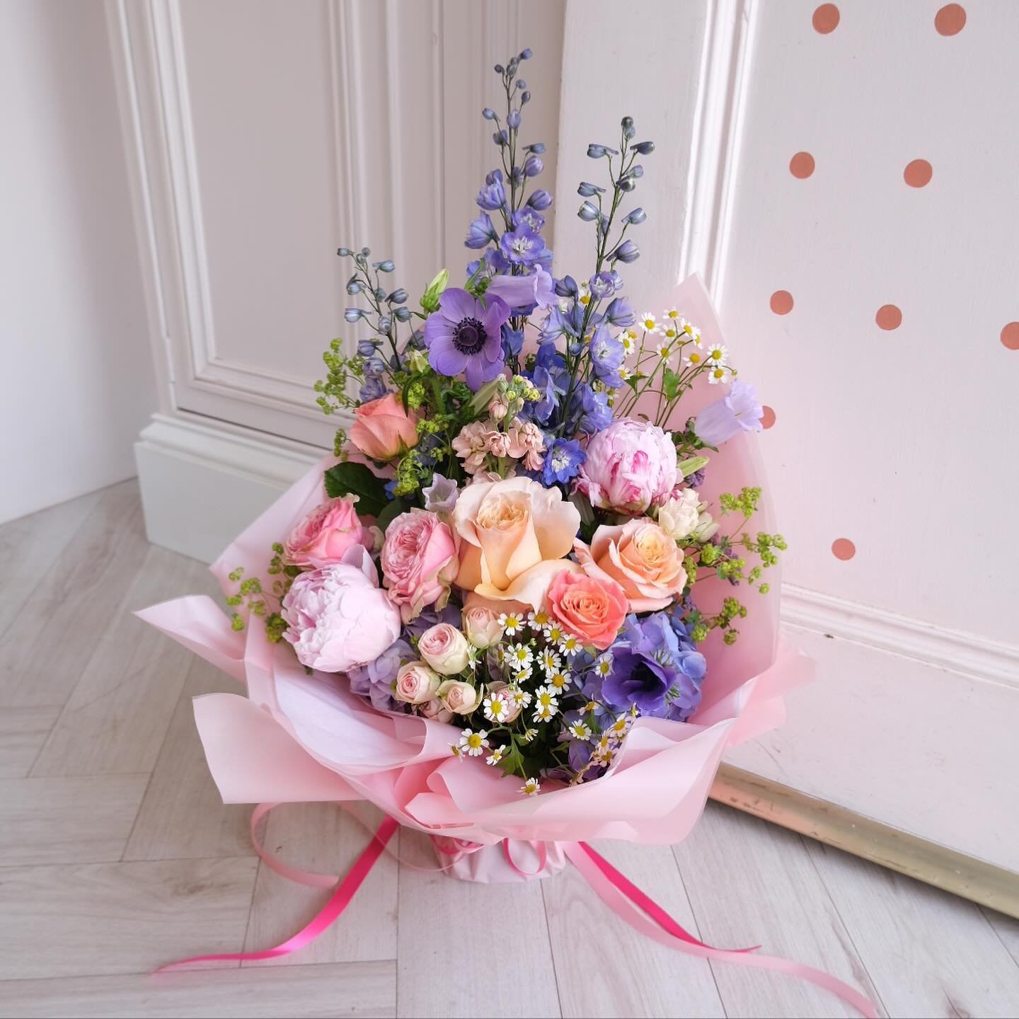 🌸 Weekly Bouquet Design 🌸 

Don&rsquo;t just like, live the pastel dream with our weekly bouquet design now available online! 

Order yours in time for the weekend! 

#florals #peony #pinkflowers #flowers🌸 #flowerpower #flowerlovers #flowerlove #f