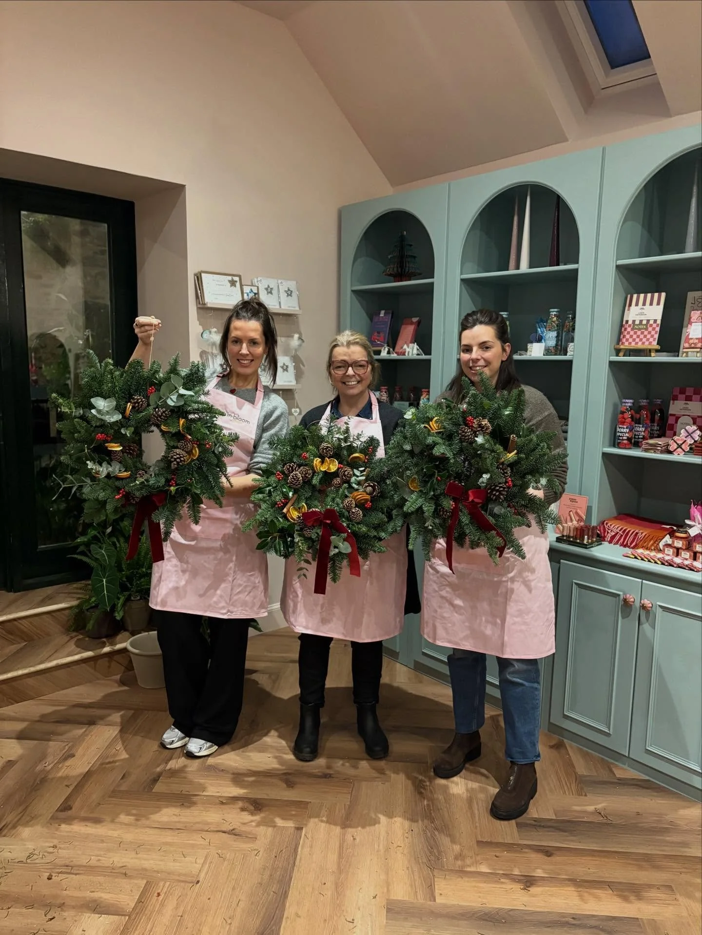 Christmas Wreath Making! 

We have had a lot of enquires this week for Christmas  making dates 🎄 

Some of our dates are sold out but we still have availability of you are looking to join us! 

Simply head to our website to secure your space!  Link 