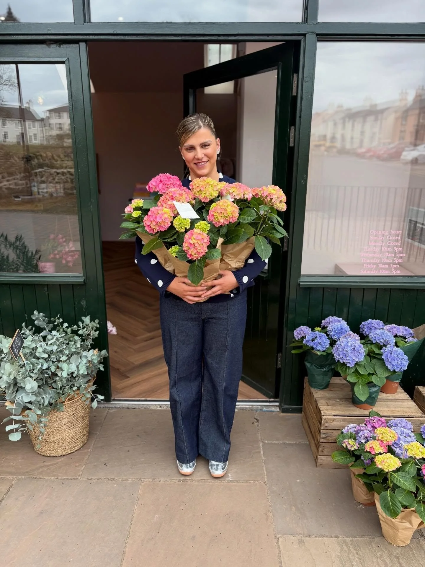 Say hello to Holly the newest member of our In Bloom Team! 

We are so excited to have her on board making up all your beautiful bouquets! Come say hello @longniddrysteading 

#florist #flowerlover #bouquet #florals #flowershop