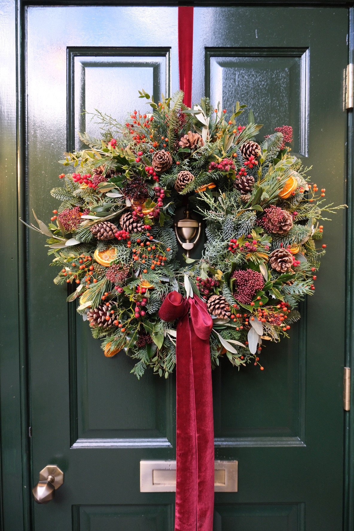 large-luxue-christmas-door-wreath-east-lothian-in-bloom-studio-workshop.jpeg