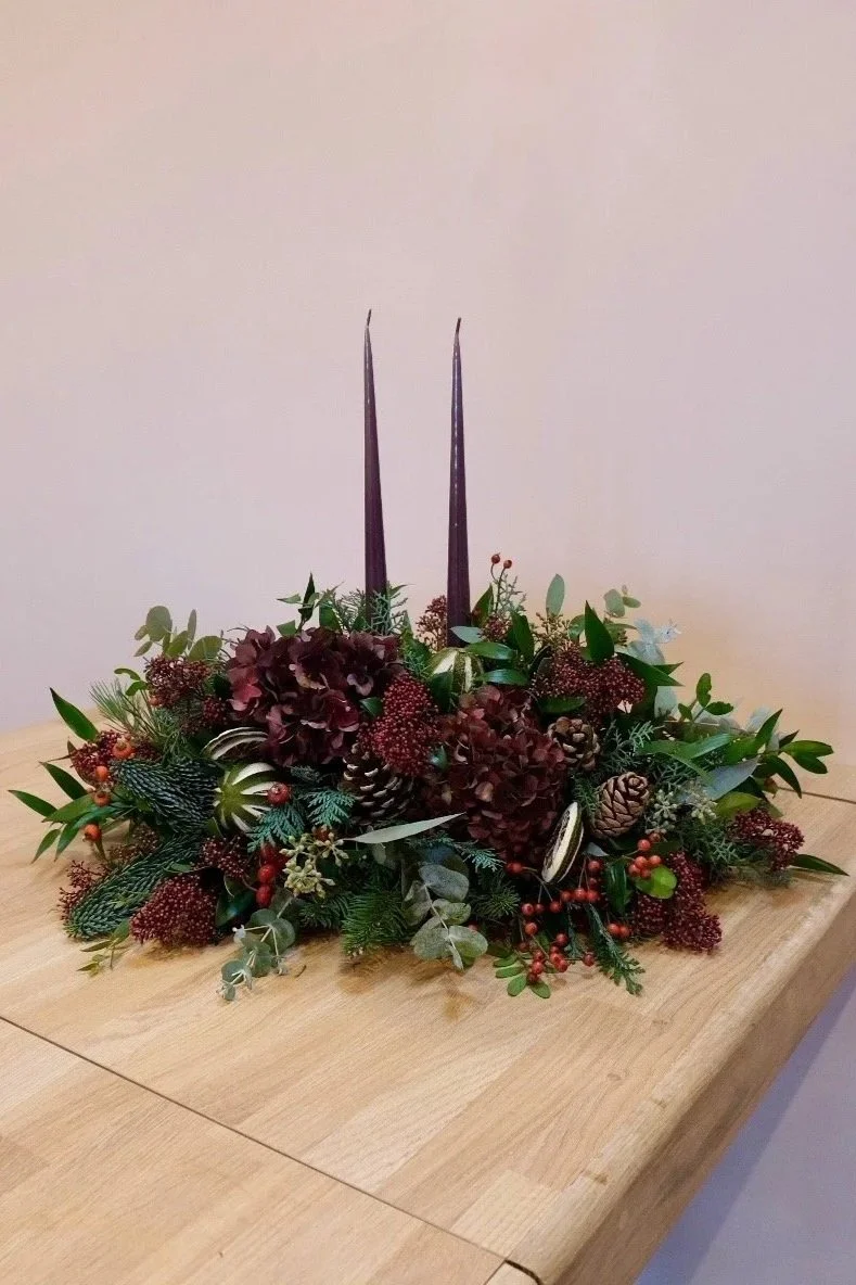 luxury-christmas-table-centre-with-candles-east-lothain-in-bloom-studio.jpg