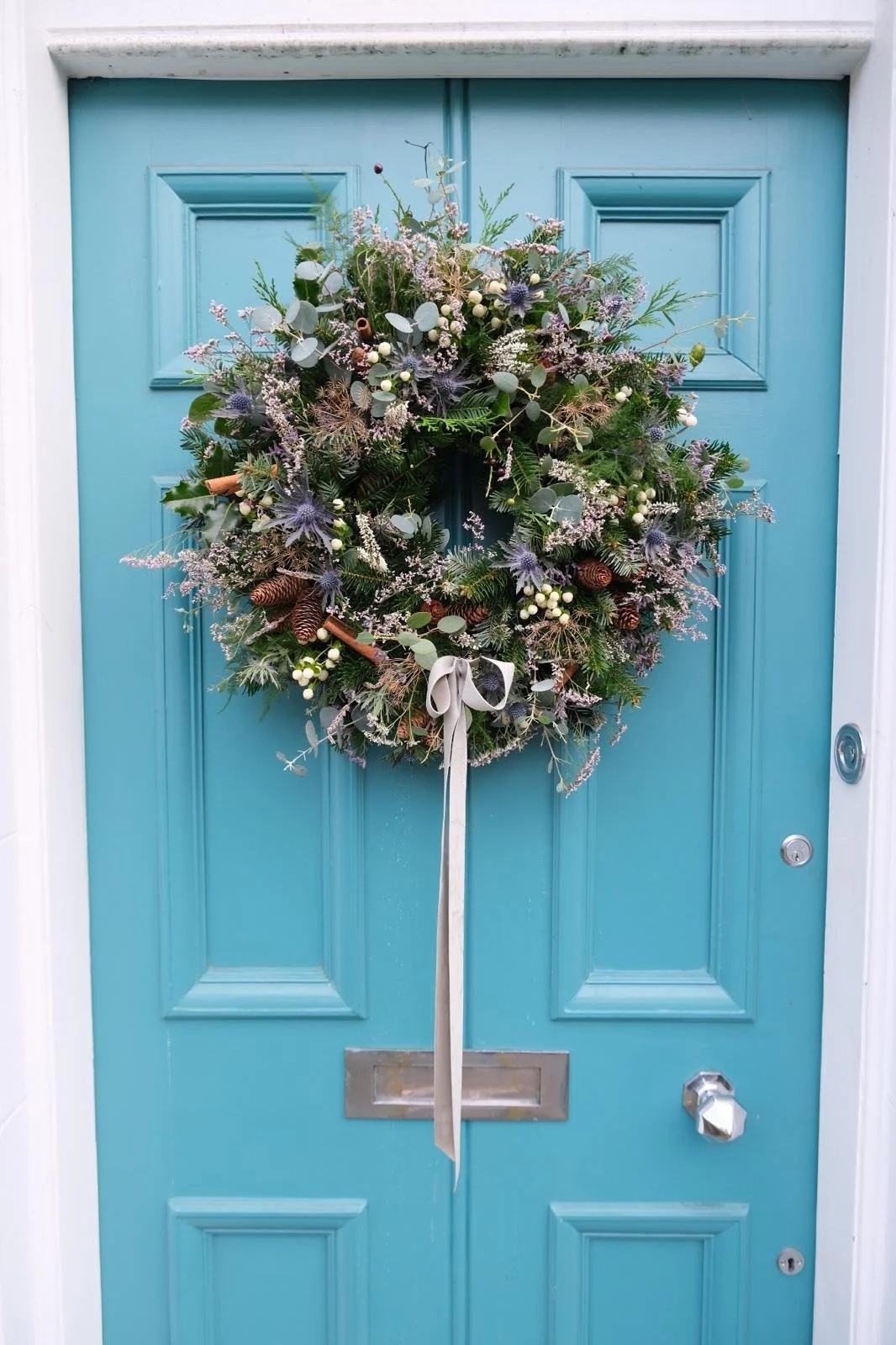 Lucky White Heather Christmas Wreath