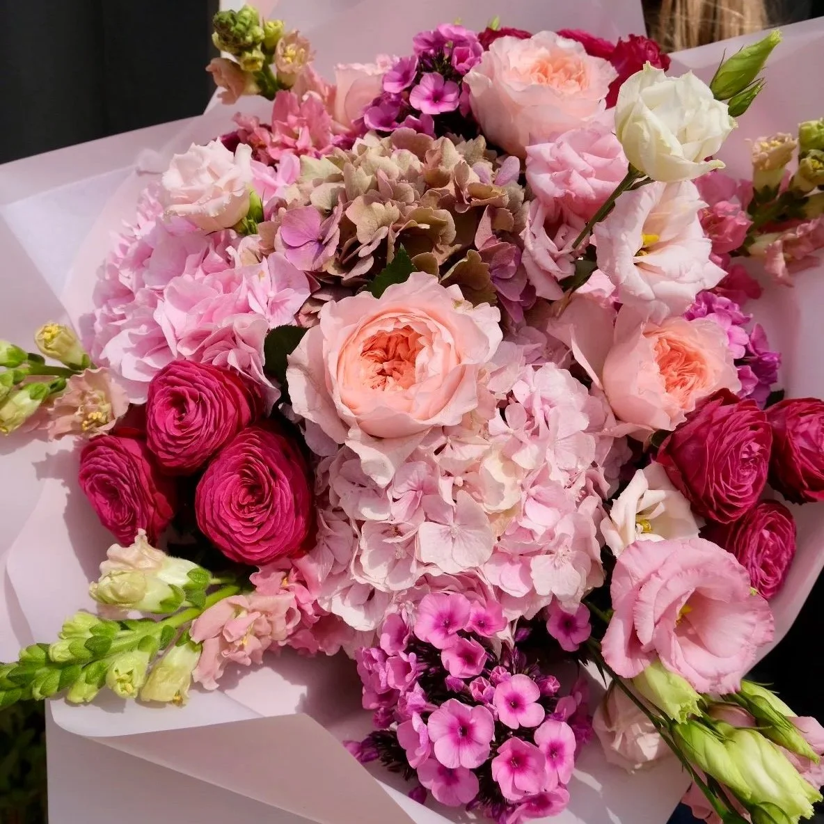 pretty-in-pink-flower-bouquet-east-lothian-flowers-wrapped-in-blush.jpg