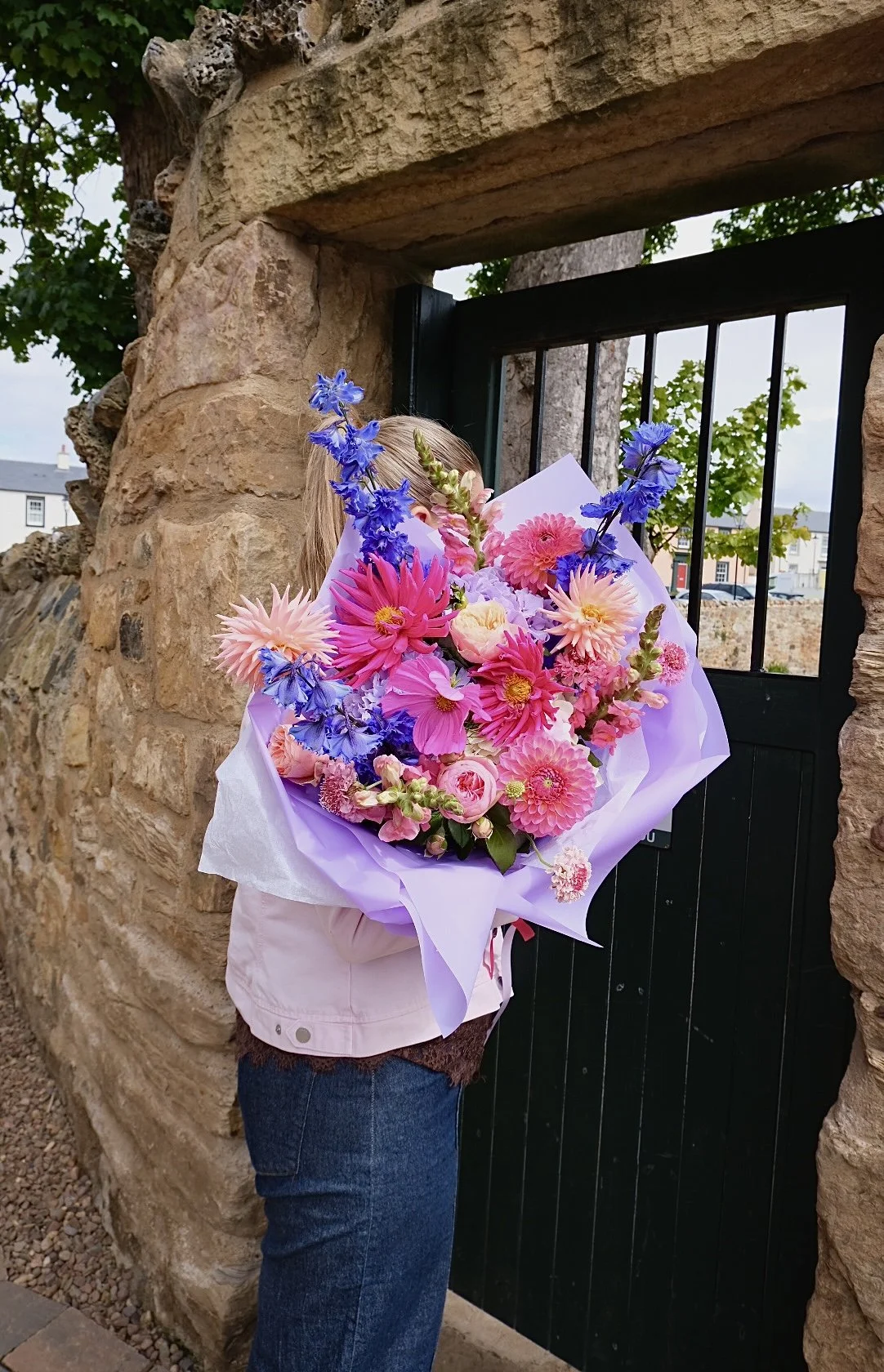 Bloomin Dahlias Bouquet