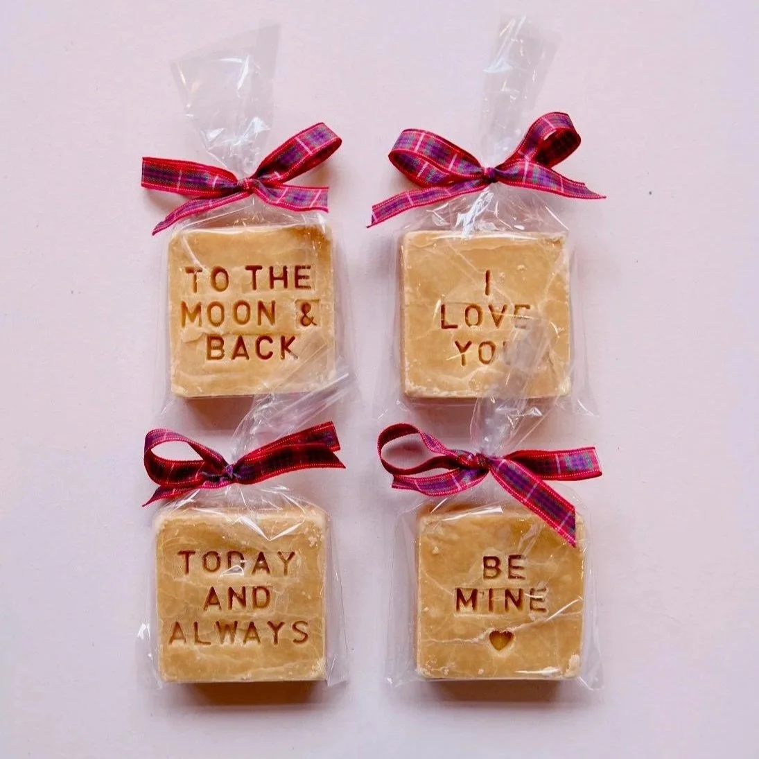 Valentines-Tablet-Squares-Packaged-With-Tartin-Bows-Available-To+-Add-Onto-Flowers.jpg