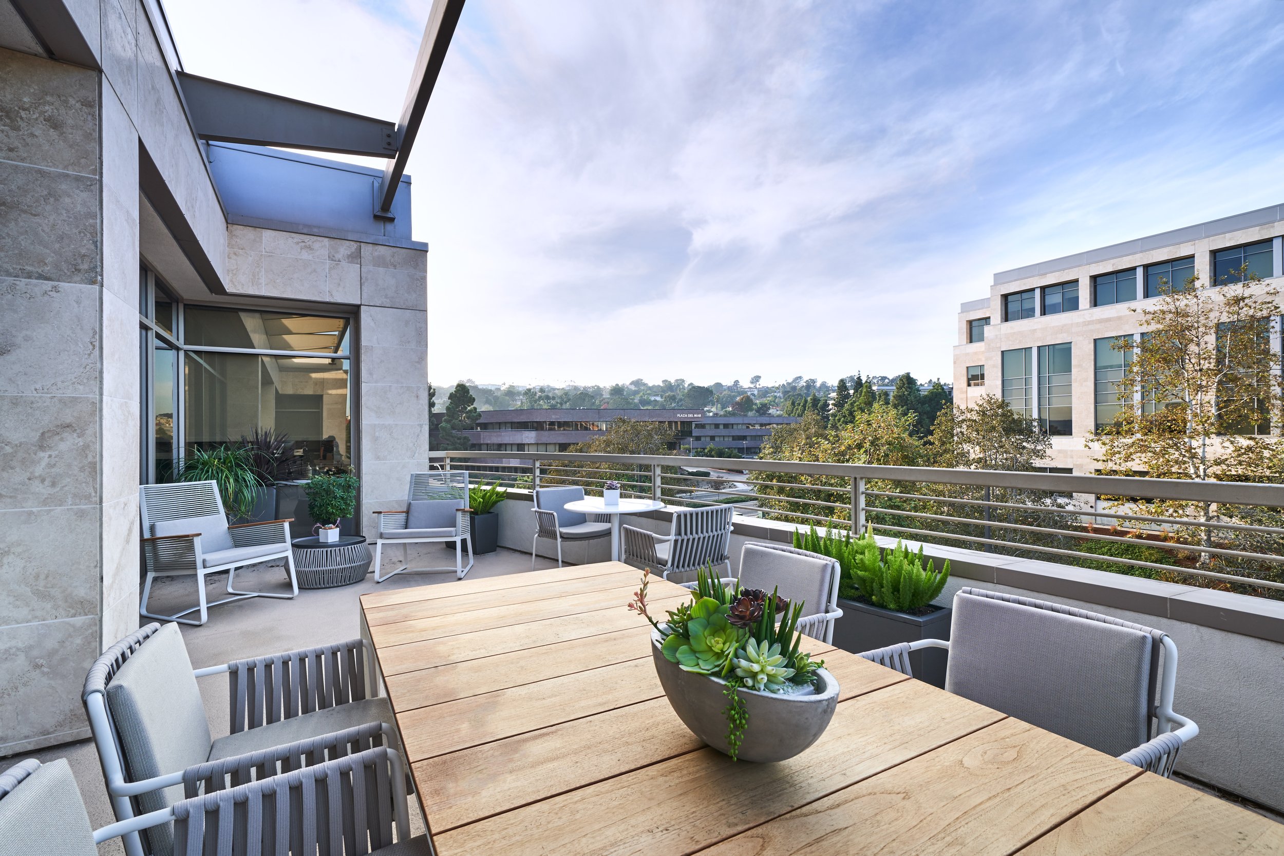 Outdoor terrace - Vivo Design Studios.jpg