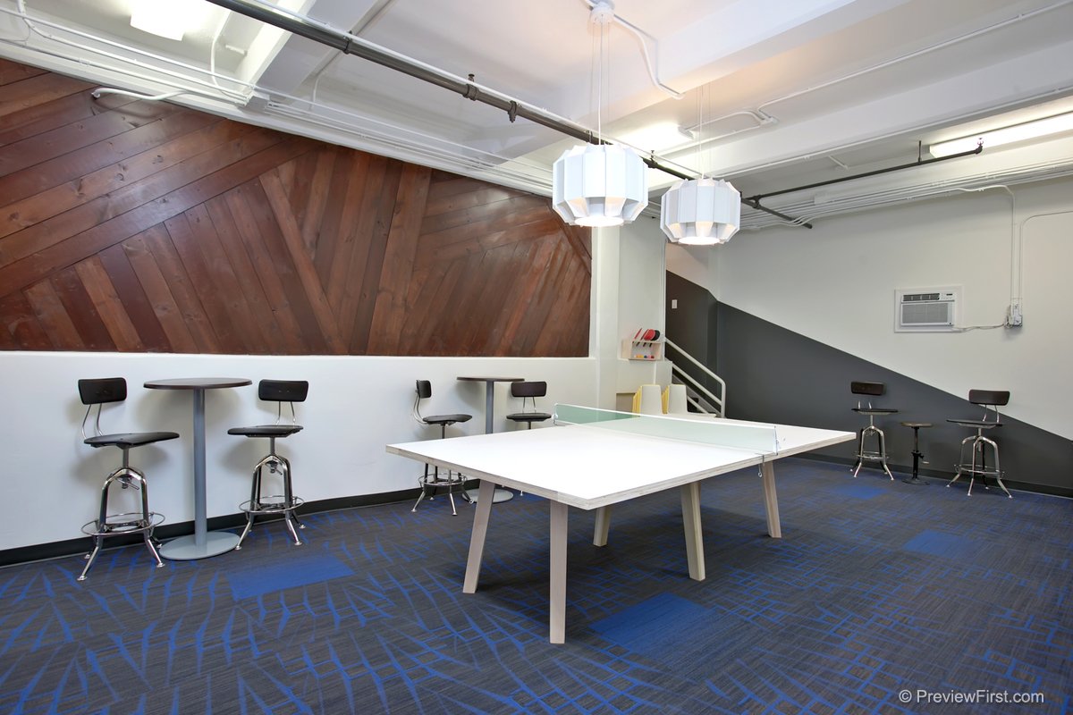 Game room ping pong table - Vivo Design Studios.jpg
