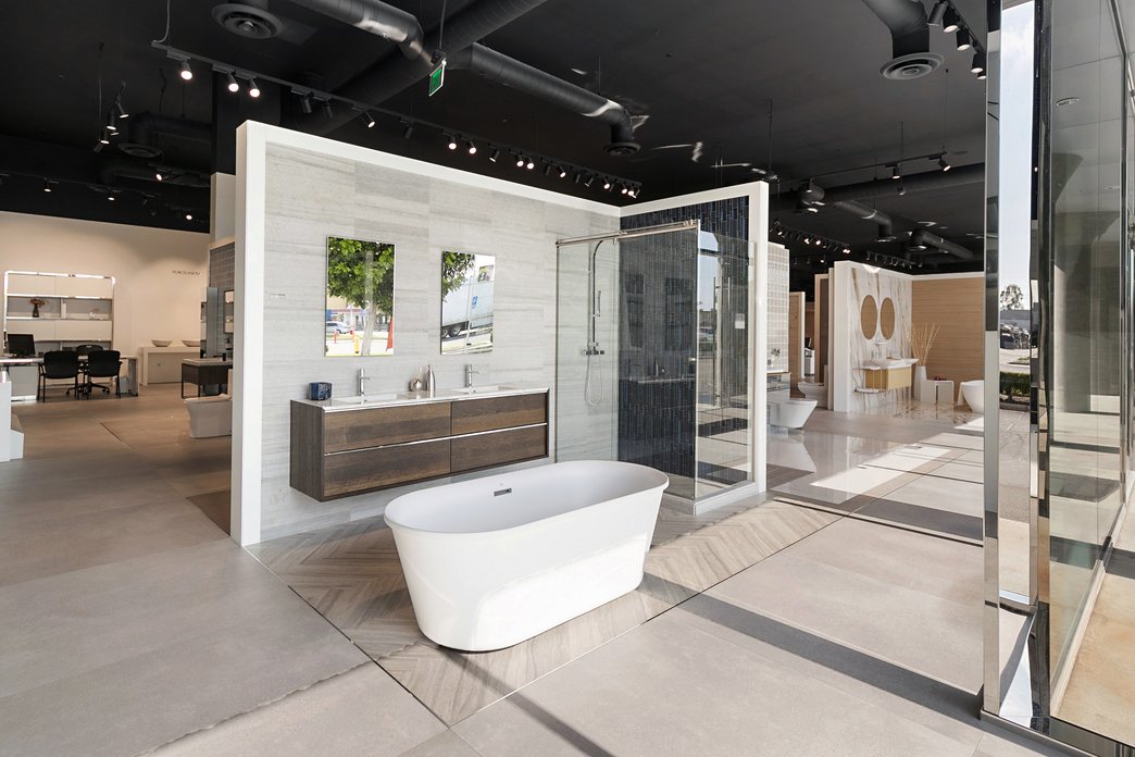 Porcelanosa Bathroom Tub - Vivo Design Studios.jpg