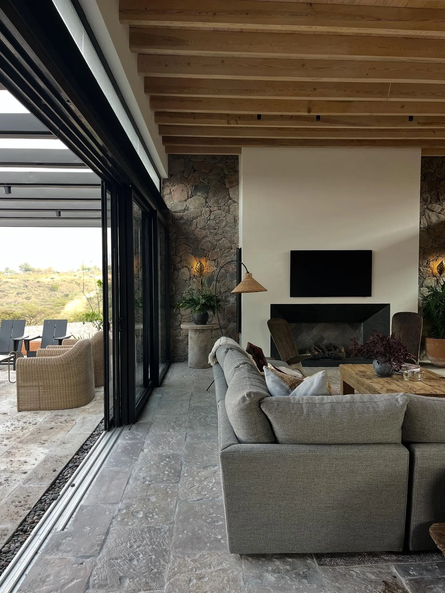 While hunting for vintage pots at a bazaar over Thanksgiving break, I stumbled on a perfectly sized antique door instead. A little retrofitting later, it became our new coffee table. The living room at Casa Bego&ntilde;a has mostly been an open play 