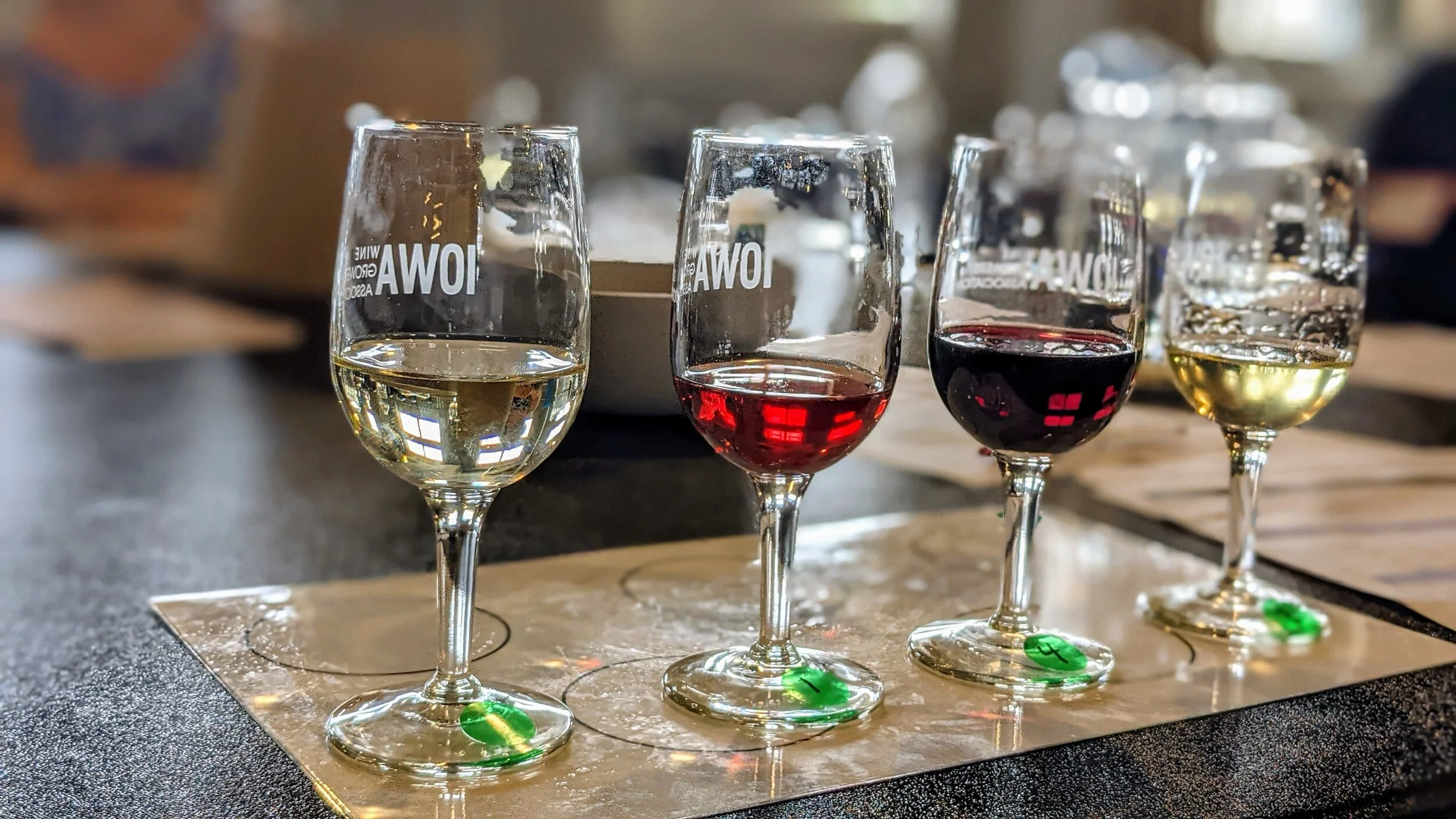 Scenic Views &amp; Perfect Pours: Plan Your Summer Wine To-do List 