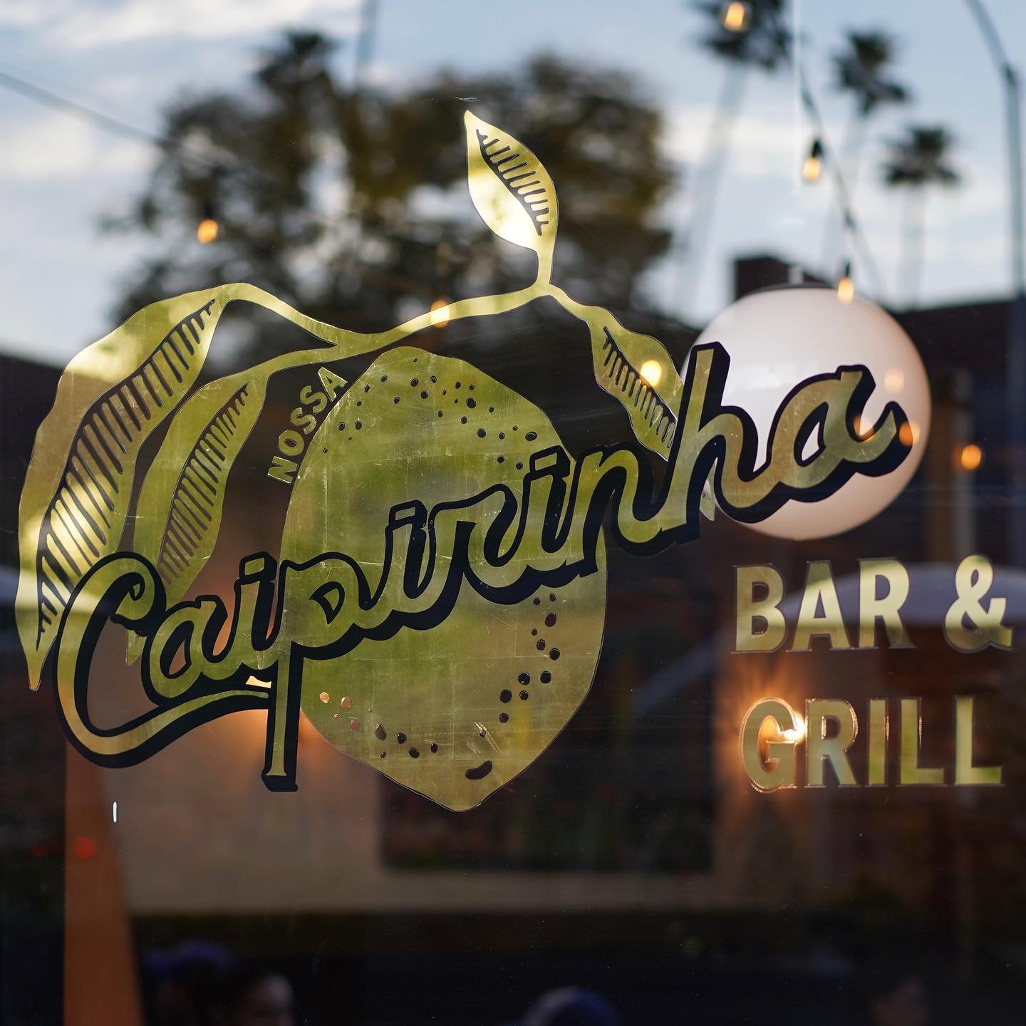 TGIF! Kickstart your weekend with the flavors of Brazil🇧🇷🍽️ Come to Nossa Caipirinha Bar! Open until midnight tonight😎
📸: @myheezy