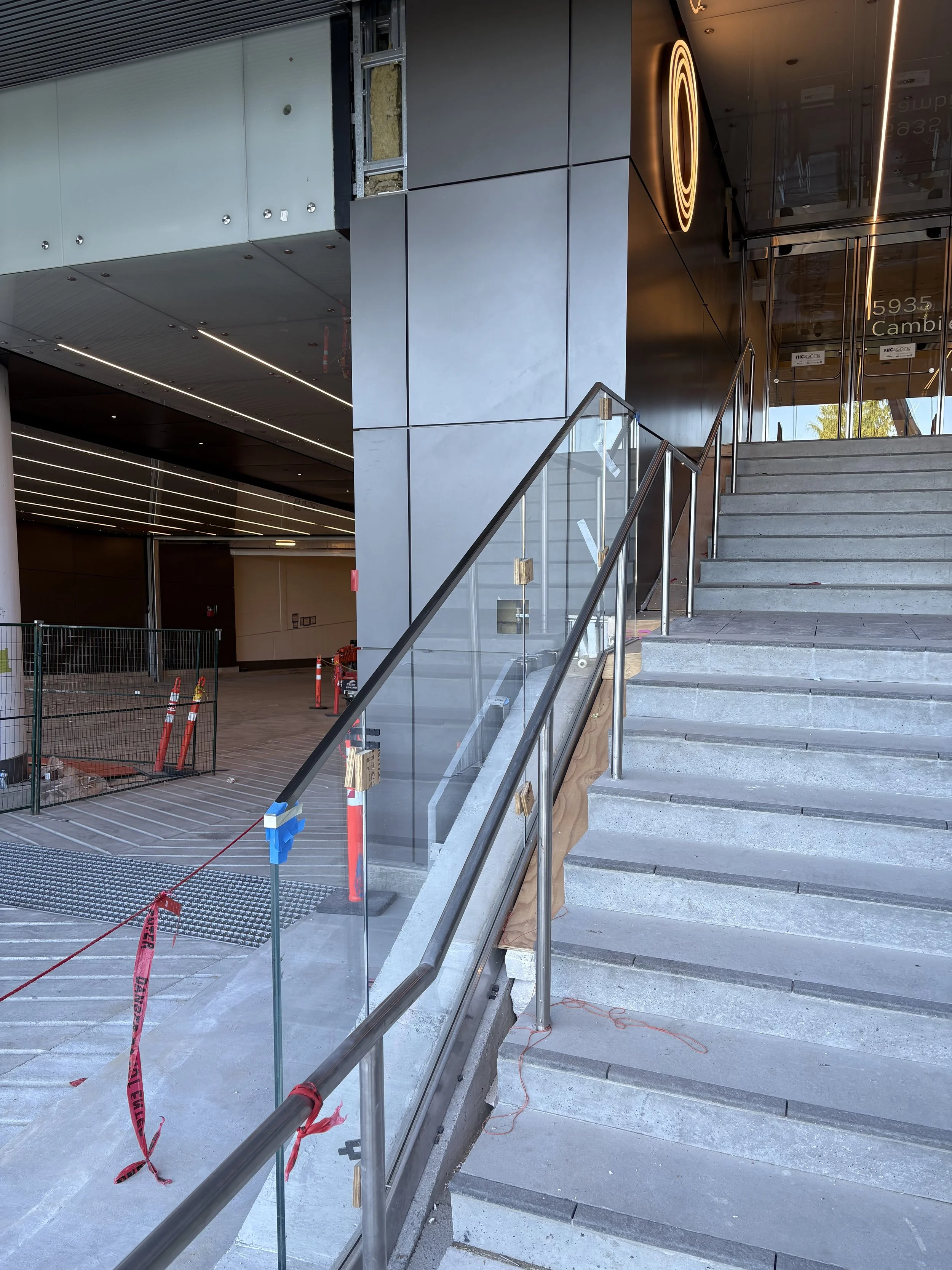 oak ridge railing top cap.jpg