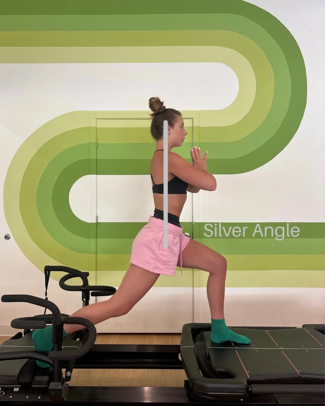 ✨LAGREE TERMINOLOGY✨Have you heard these terms in class but aren&rsquo;t exactly sure what they mean? Here&rsquo;s your cheat sheet!

Silver Angle 🤍 Upright torso position where the shoulders are stacked directly over the hips

Golden Angle 💛 90-de