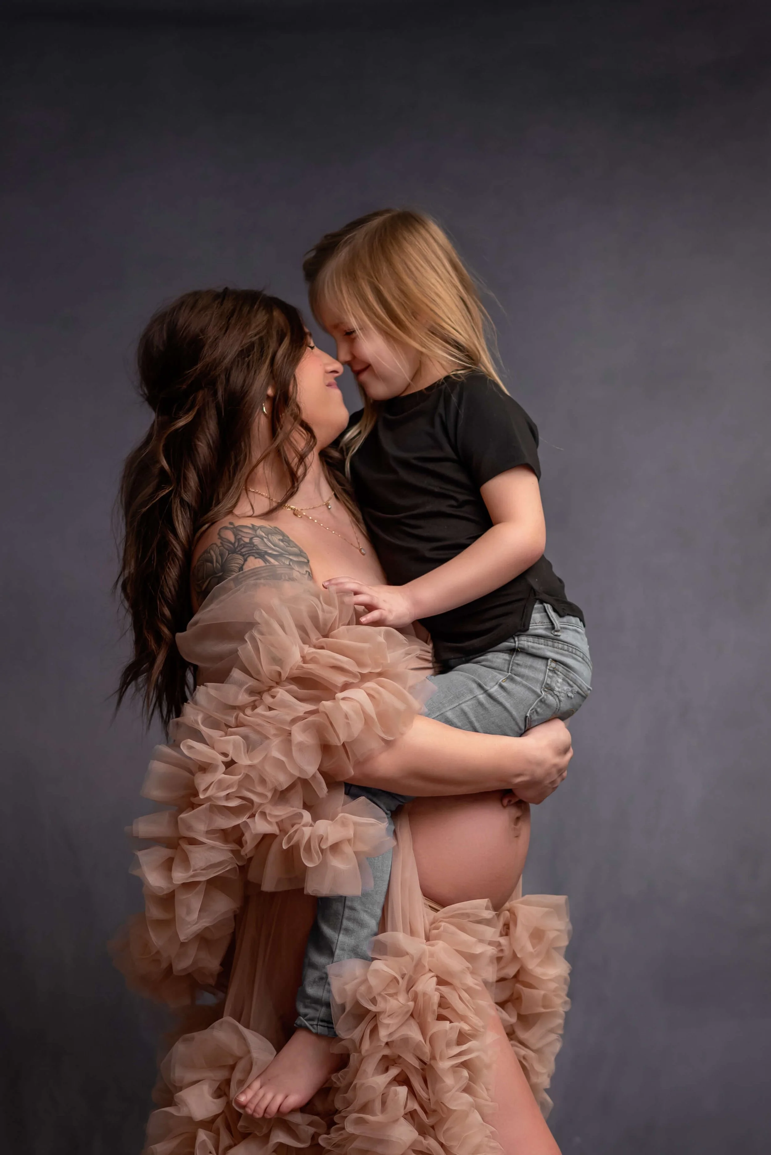 Toledo-Maternity-Photographer (53).jpg