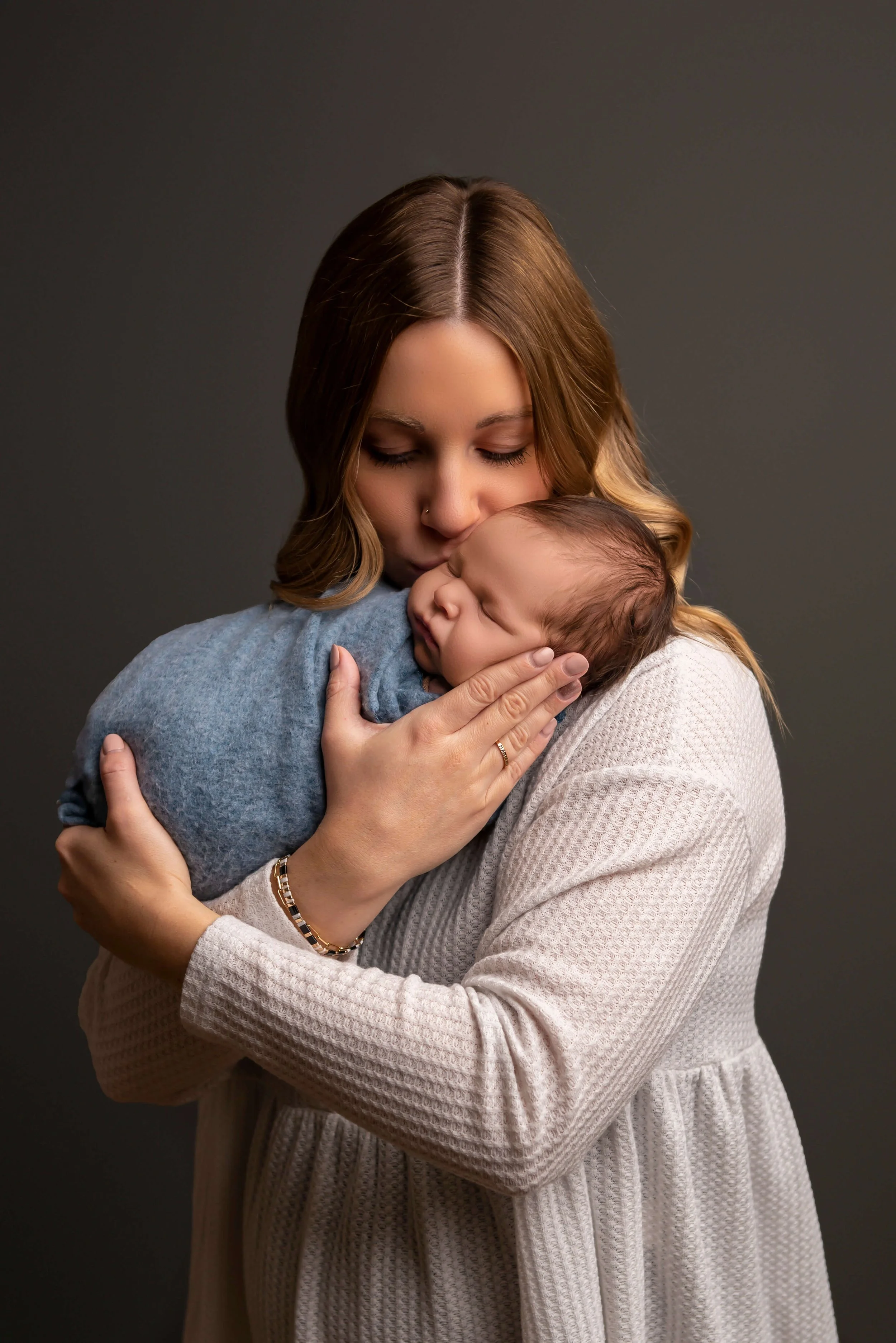 Toledo-Newborn-Photographer MJ (11).jpg