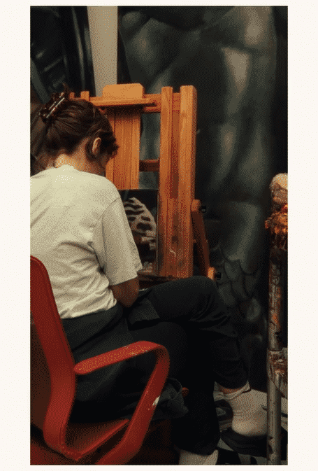 IssyWoodR3_1Vertical-high-2.gif