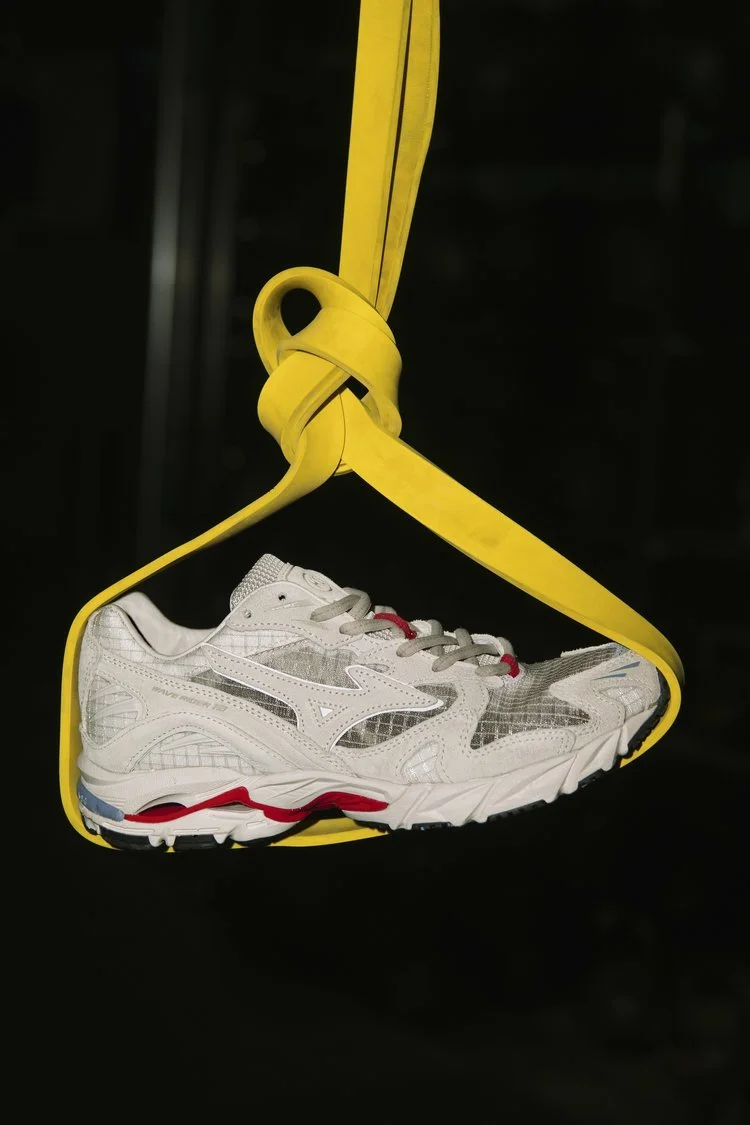 Mizuno_Highsnobiety_Stilllife_0032_HELENRT_RGB.jpg
