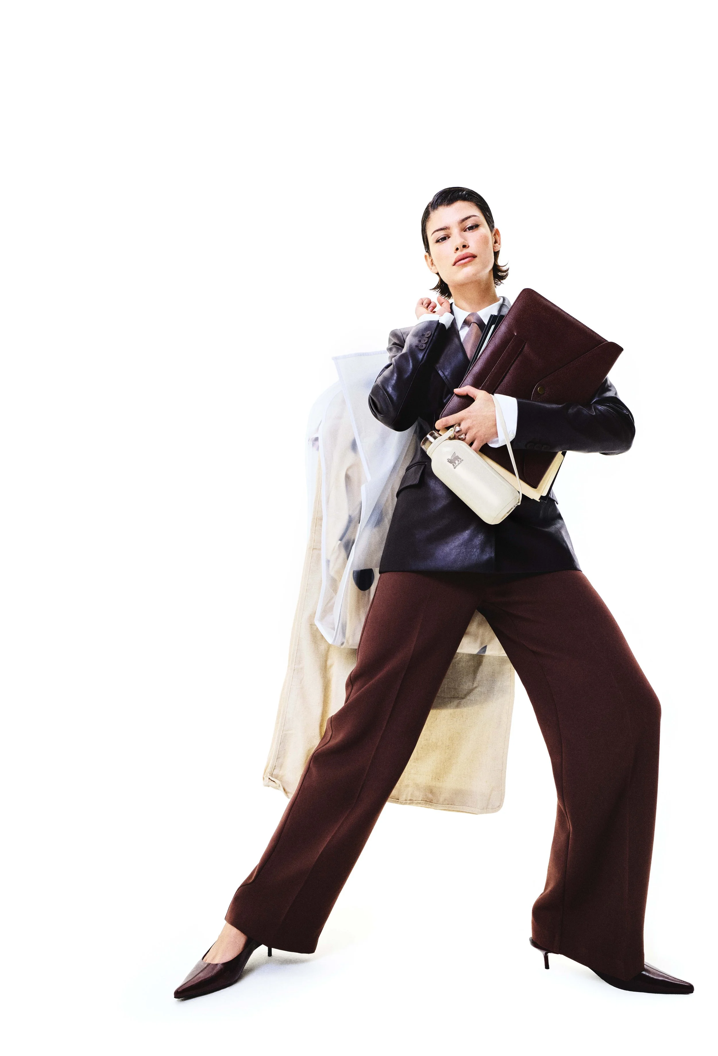 H126-OMNI-ClutchBottle-6440 copy.jpg