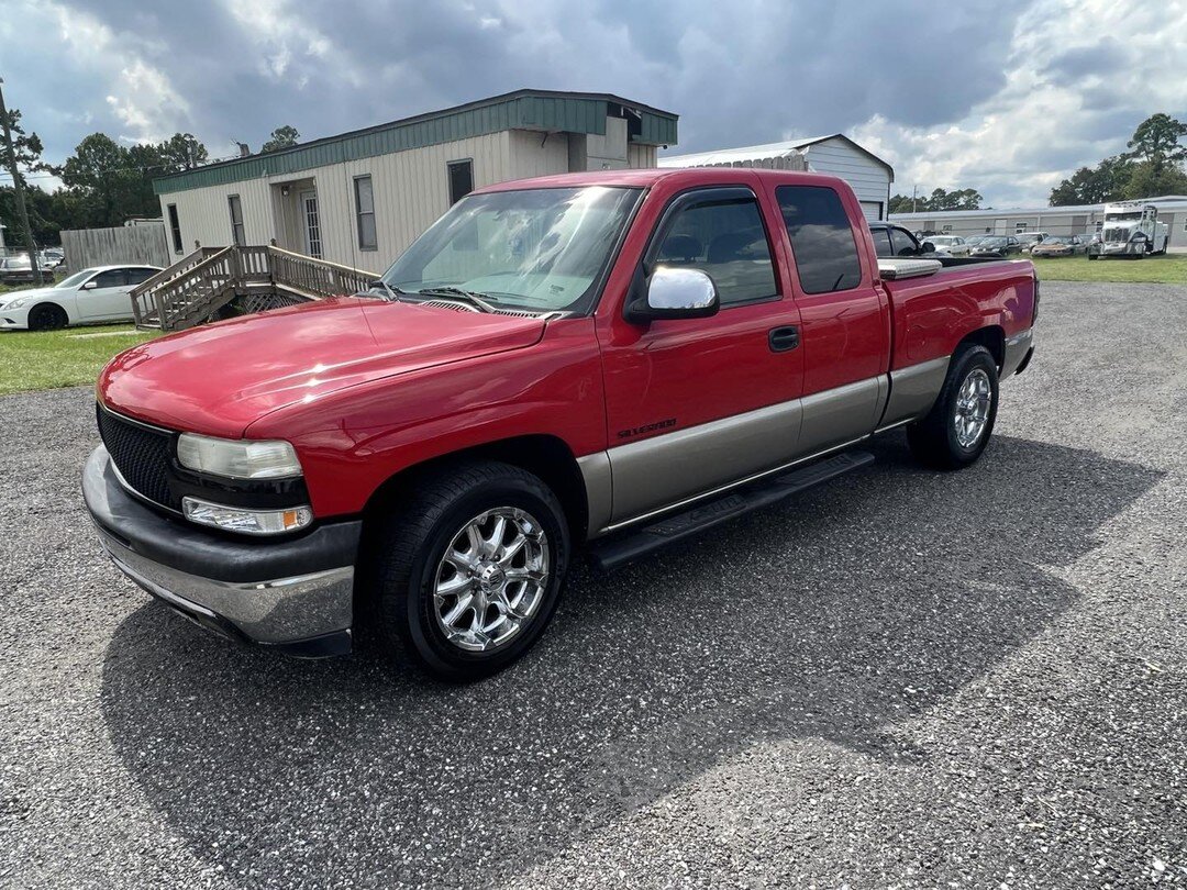 Another amazing transformation on this Silverado with our Platinum detail/ ready to sell package. Let Gratus handle all of your detailing needs. And remember if you can&rsquo;t come to us, we&rsquo;ll come to you! Our mobile units are always ready to