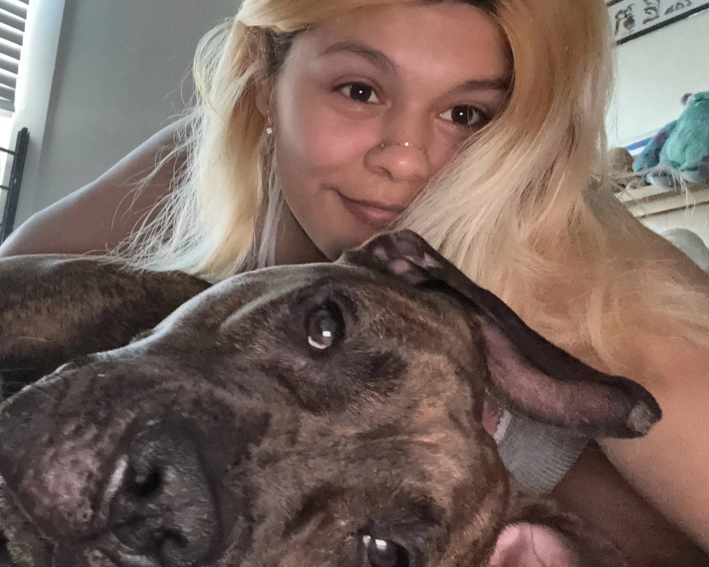 𝐃𝐑𝐄𝐀𝐌 𝐅𝐔𝐋𝐅𝐈𝐋𝐋𝐄𝐃 🐶

After four years in foster care, Rosemary has faced more challenges than most her age. Through it all, her emotional support dog has been a constant source of strength, comfort, and companionship.

Because of your su