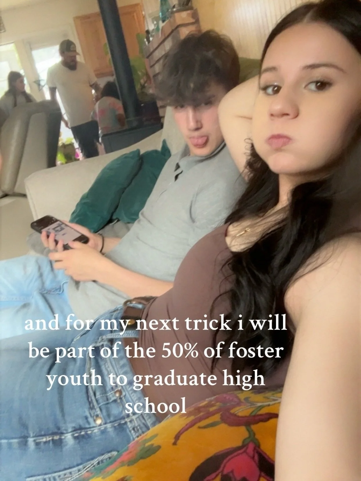 &ldquo;Younger me didn&rsquo;t think i would even make it to 14, but here we are.&rdquo;

📸 TikTok/honor.pc22

#fostercare #grad #graduation #fyp
