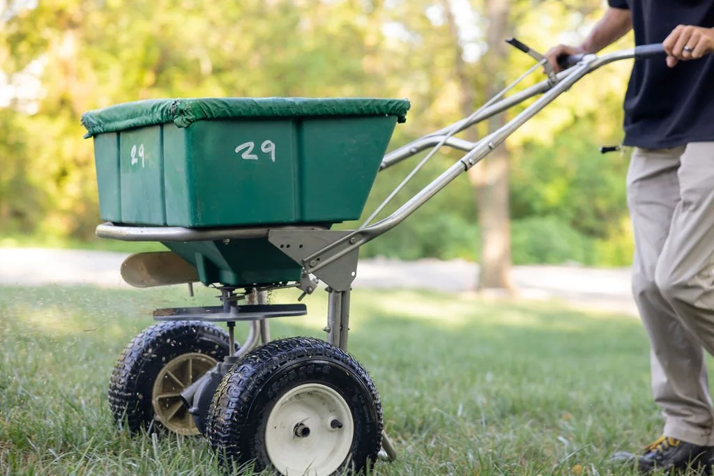 Weekly lawn care Tennessee