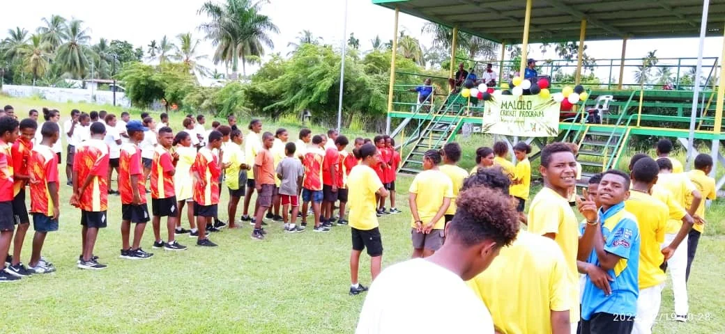 CRICKET PNG’S JUNIOR SCHOOL HOLIDAY PROGRAM “MALOLO CRICKET COMPETITION” PLAYS HARD BALL AND IS HAILED A SUCCESS.