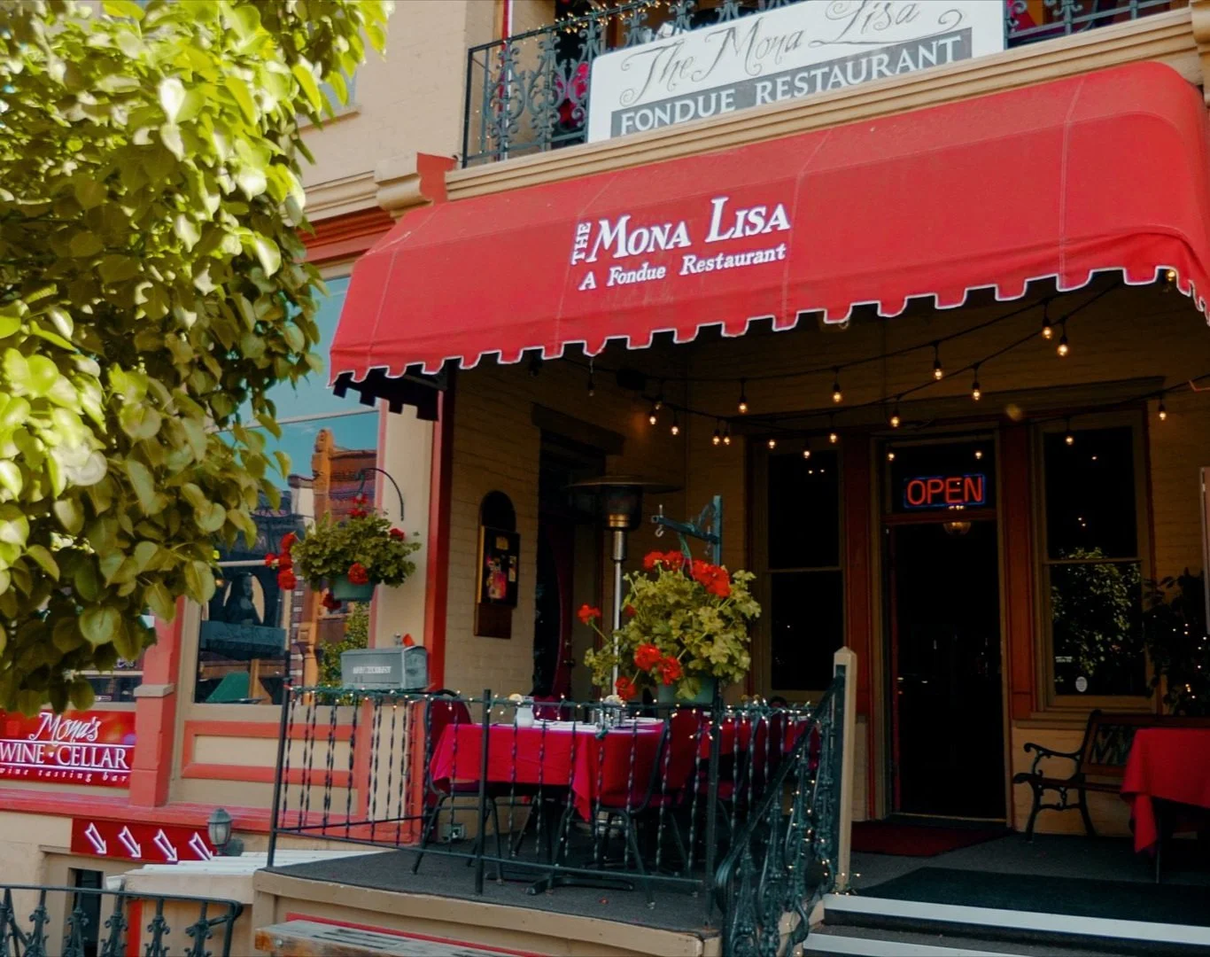 The Mona Lisa Fondue Restaurant