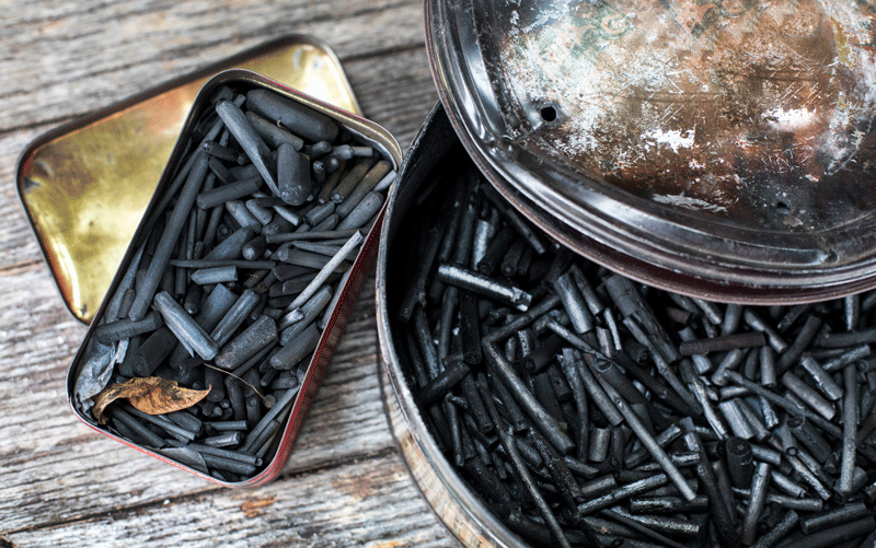 Charcoal-tin.gif (Copy)