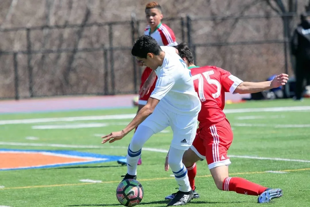 GRADES 7-8 CO-ED Outdoor Training