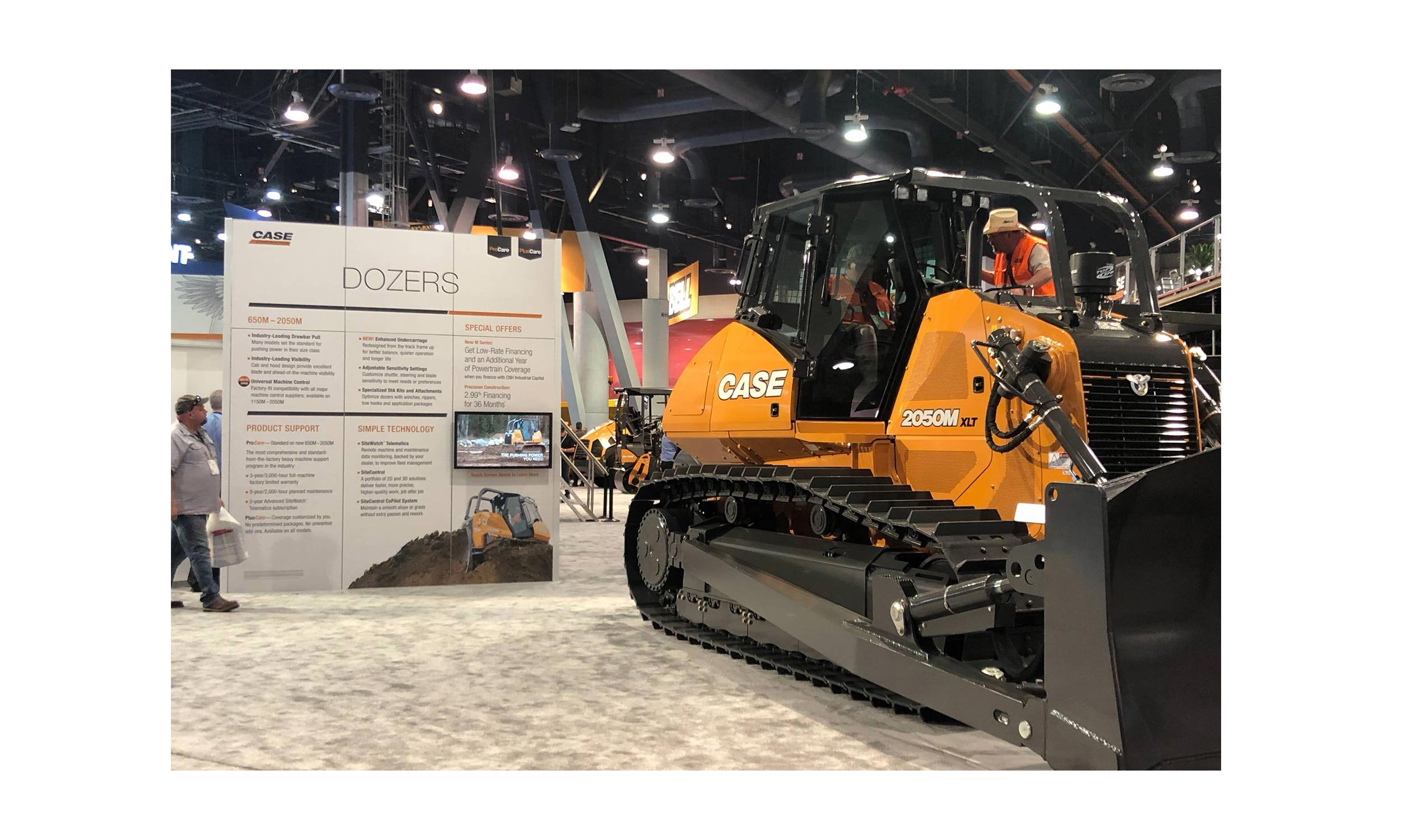 CASE_ConExpo_Image_20_Booth.jpg