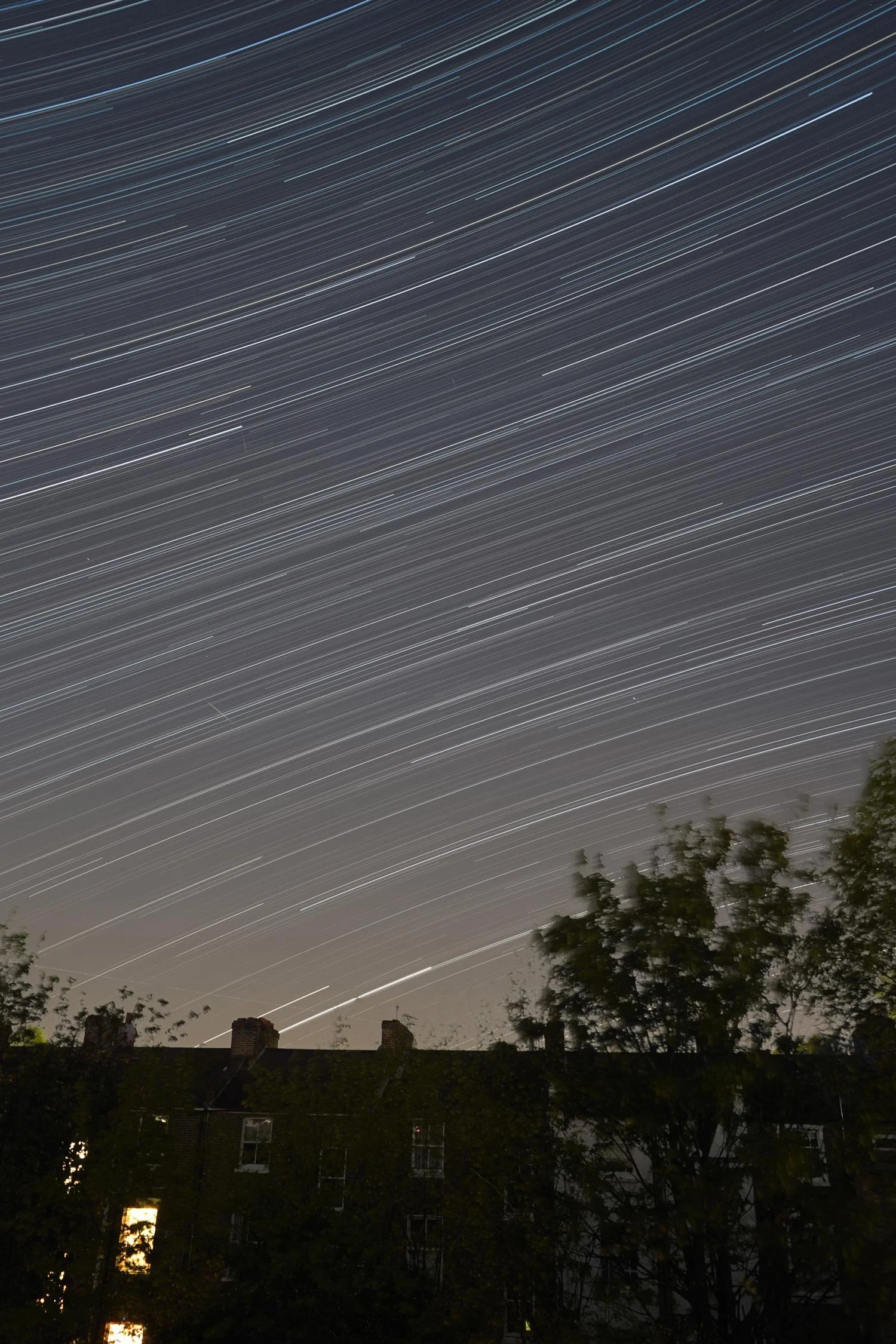 Startrail_200420_gap_filling_4_530_e_uncropped_1500.jpg