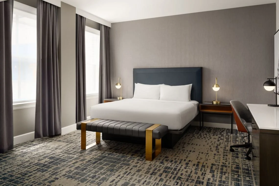 cy-phlyd-wide-king-bed-28771-Classic-Hor.jpeg