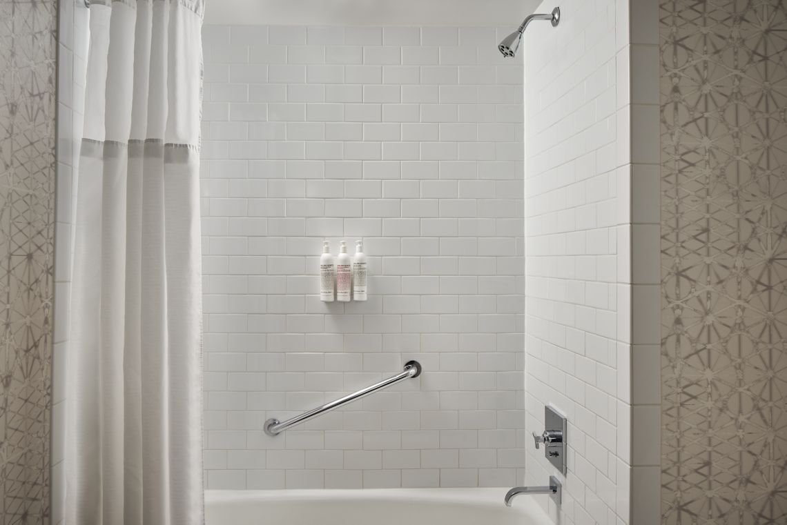 cy-phlyd-phlyd-bathroom-tub-shower-36459-Classic-Hor.jpeg