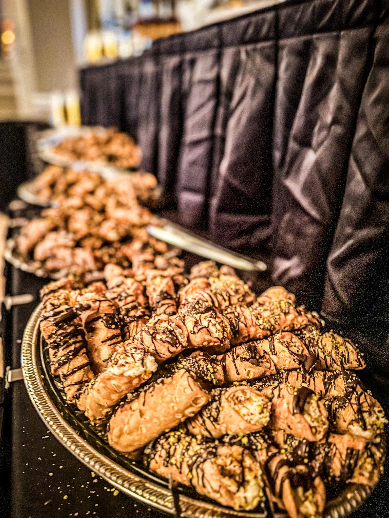 Classic Italian Cannoli