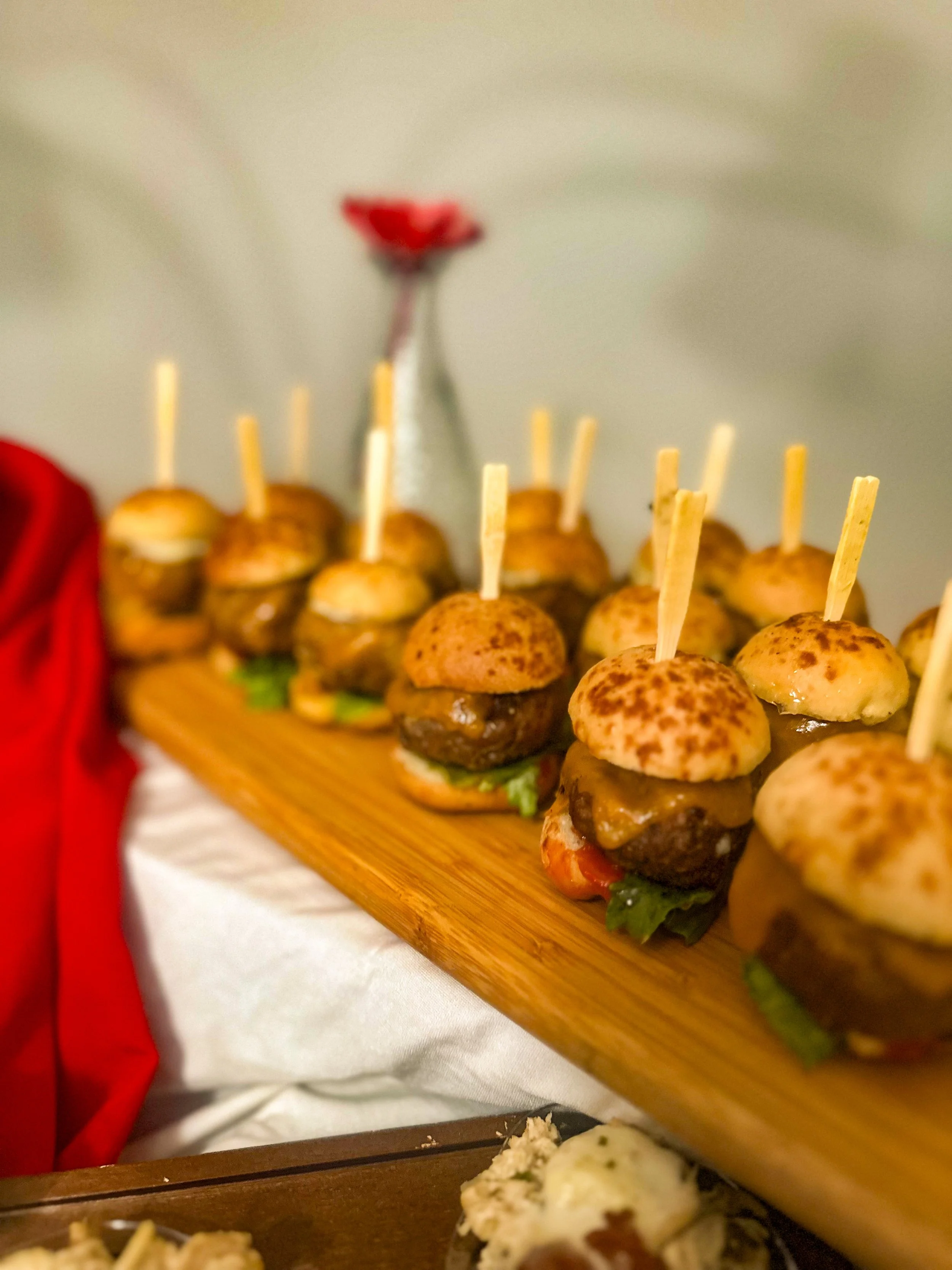 Luxury buffet installation
