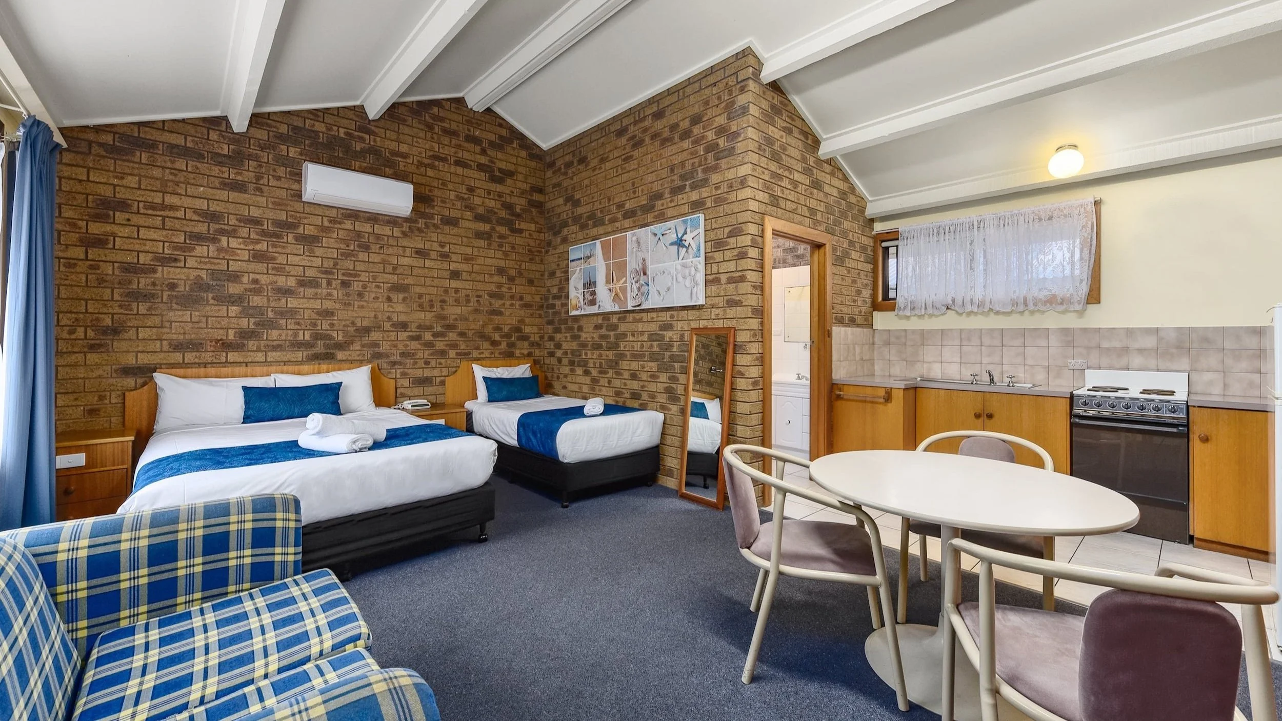 Overview — OFFICIAL SITE Robe Central Motel Book Direct & Save