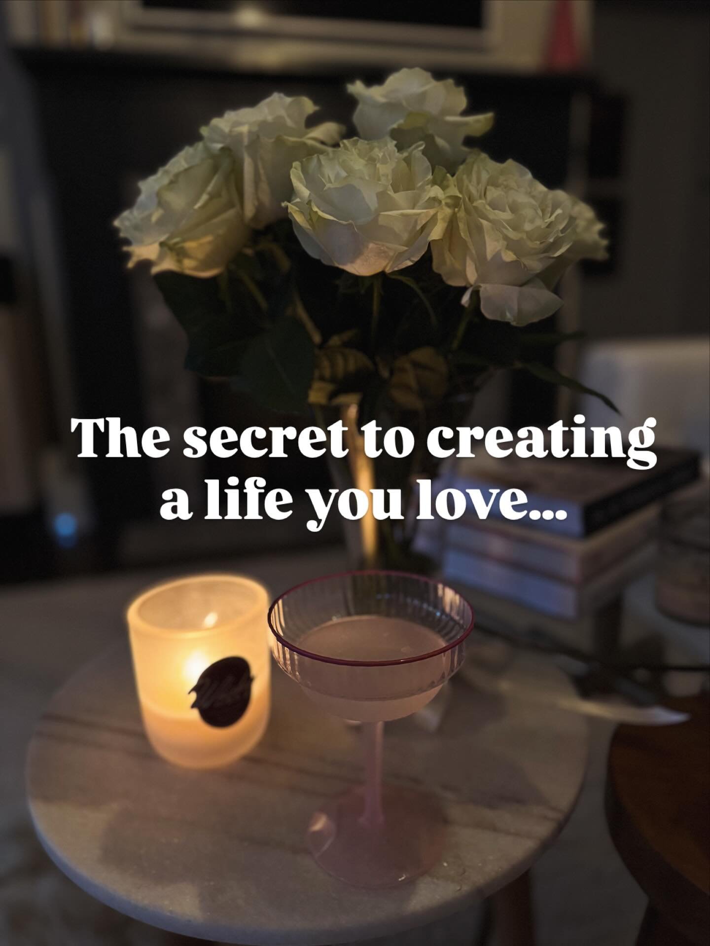 It&rsquo;s YOU✨
.
When you stop out-sourcing your wisdom to the &ldquo;experts&rdquo; and start tuning into your intuition your whole life changes&hellip;
.
What starts as one simple shift in your mindset, literally touches every single area of your 