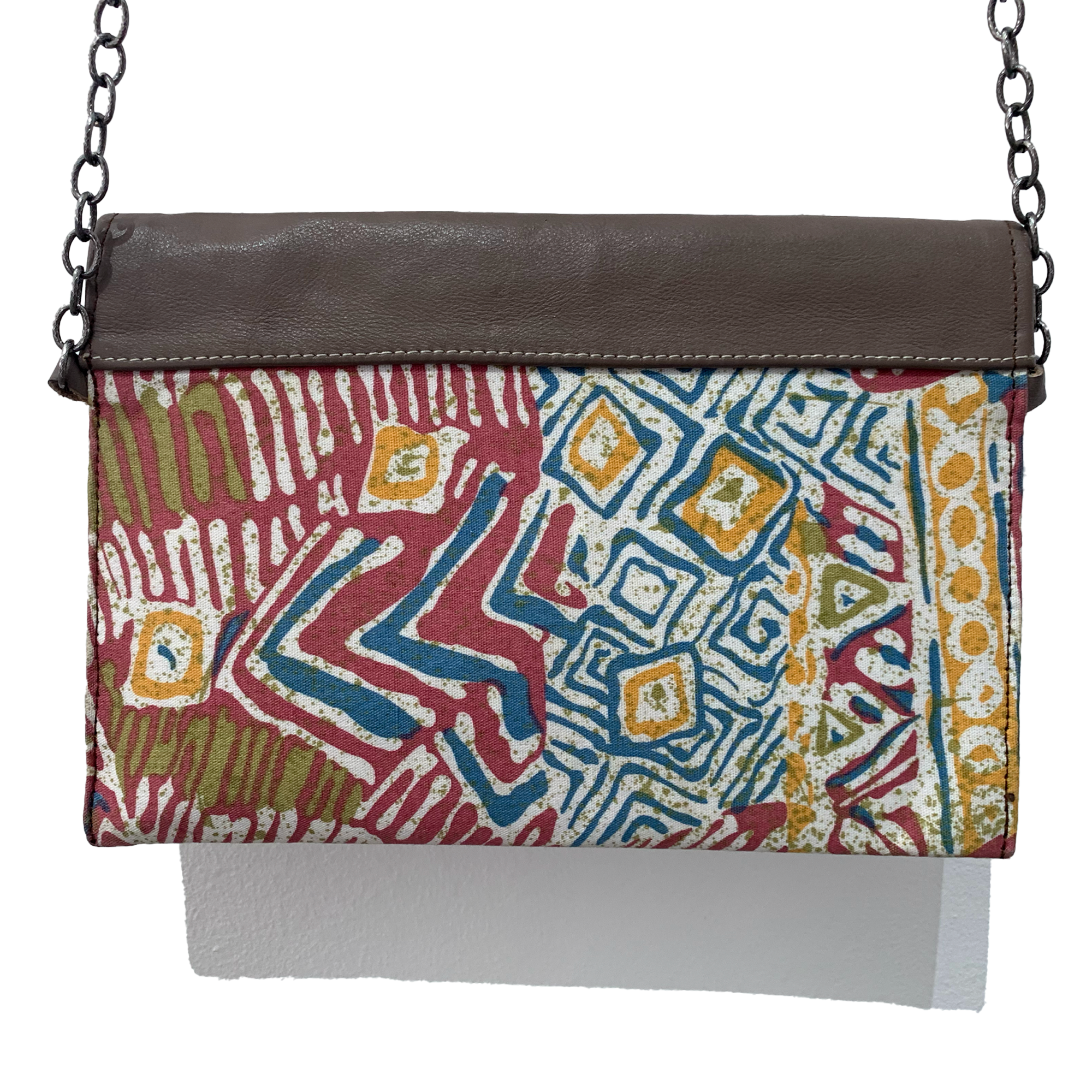 Clutch_Batik_1.png