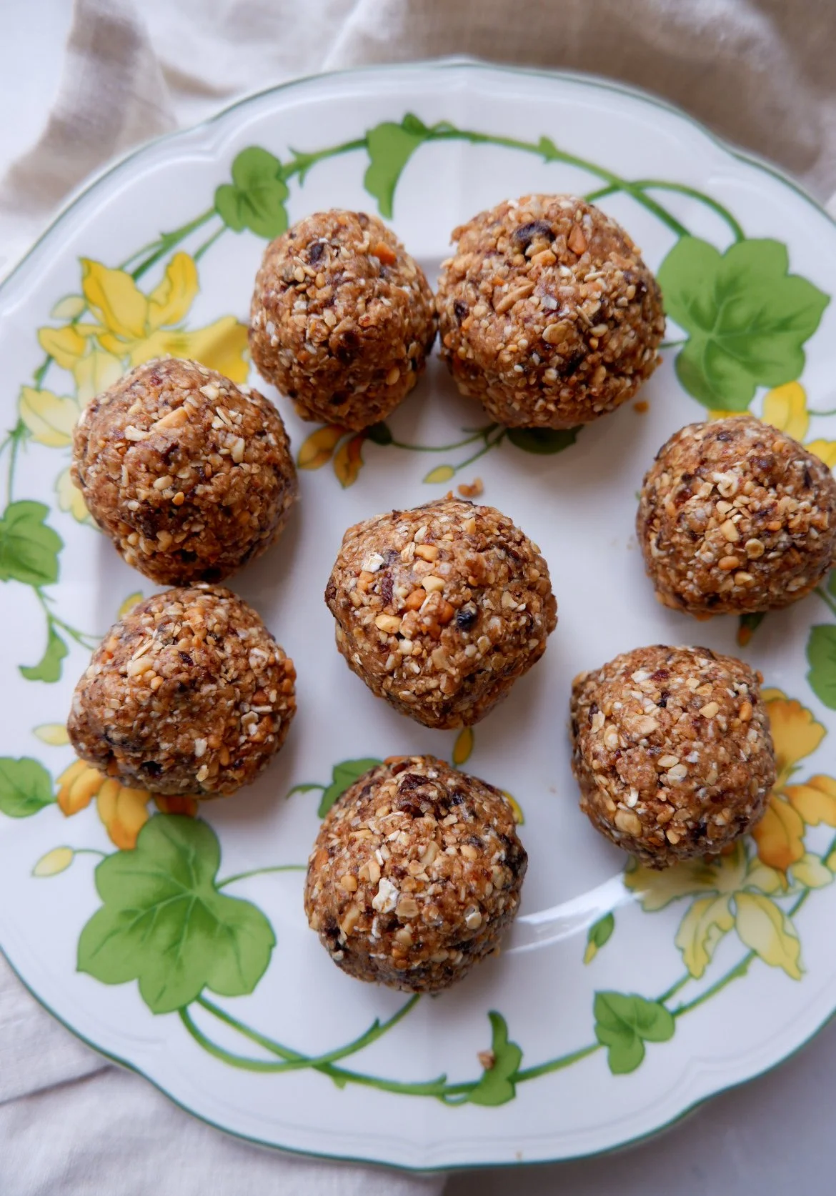 Raw carrot mouthwatering protein balls of joy — The Radiant Nutritionist