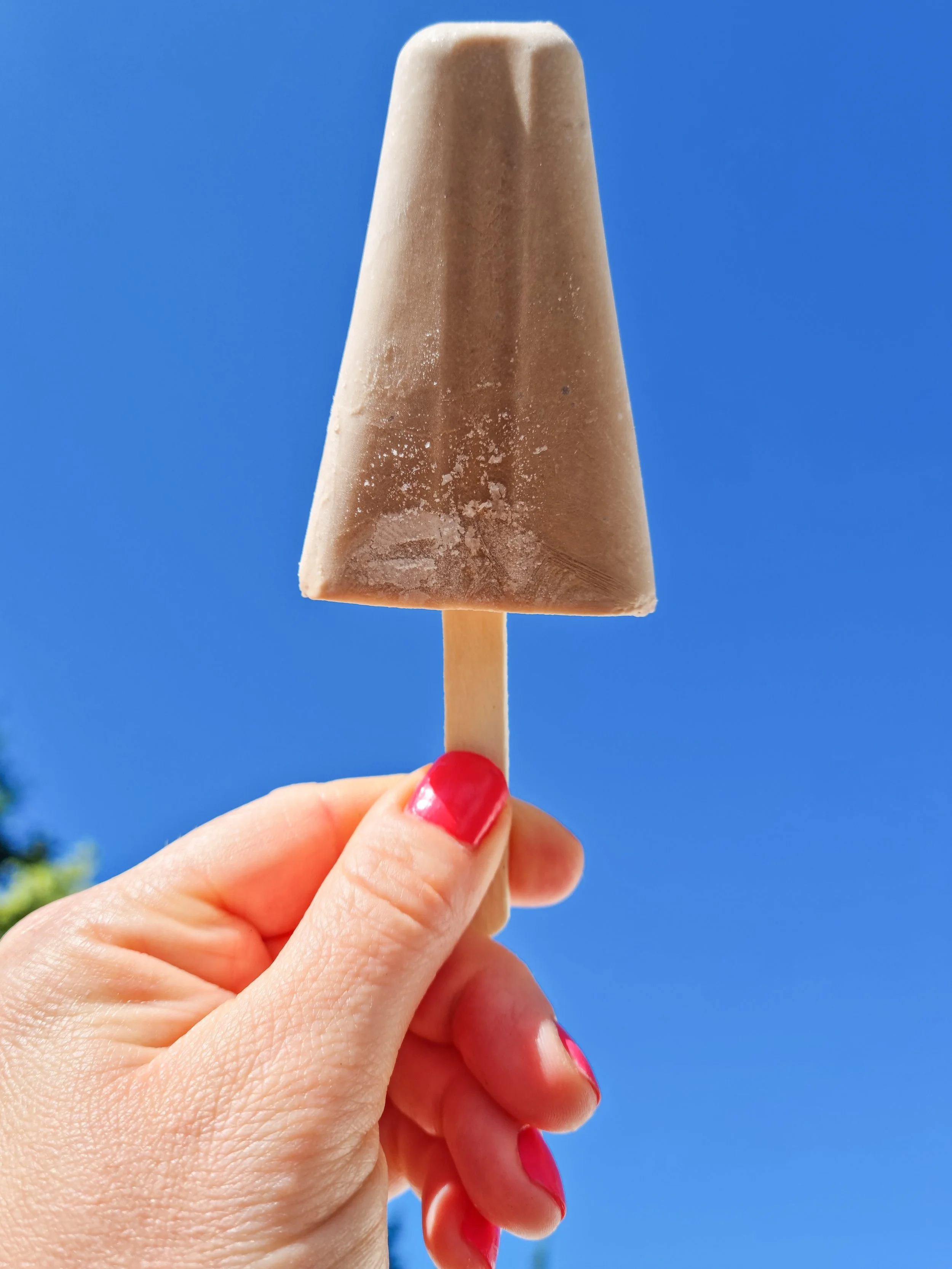 Summer skin-nourishing lollies