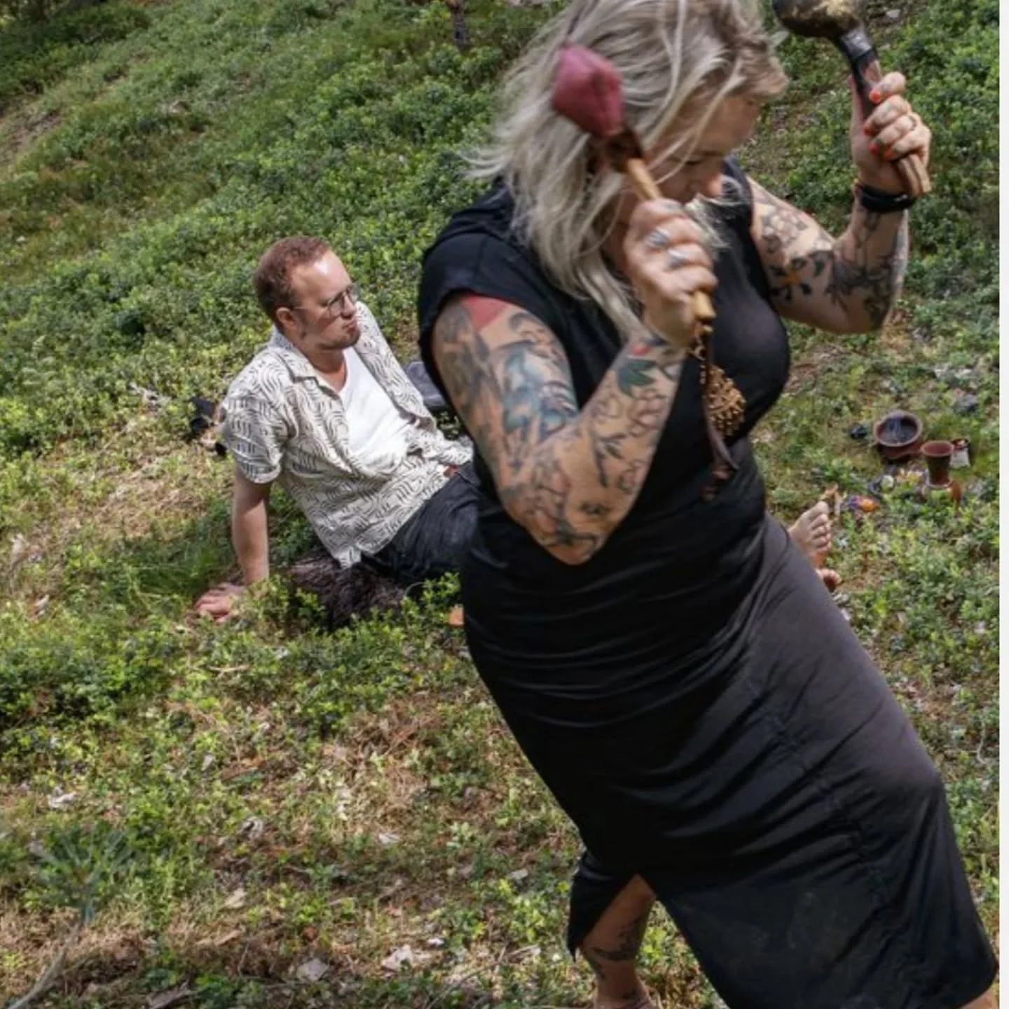 Fint reportage i en av mina favoriter  @magasinetfilter om den r&ouml;da Flugsvampen.

Det &auml;r bland annat en fett l&aring;ng intervju med mig om den rituella aspekten av flugis men &auml;ven intervjuer med svampexperter och mycket historia kring