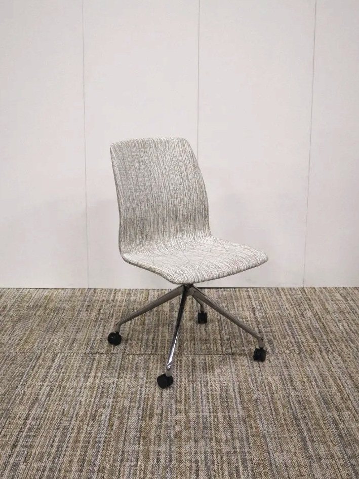 C10 | QTY : 6 | $100 | HBF