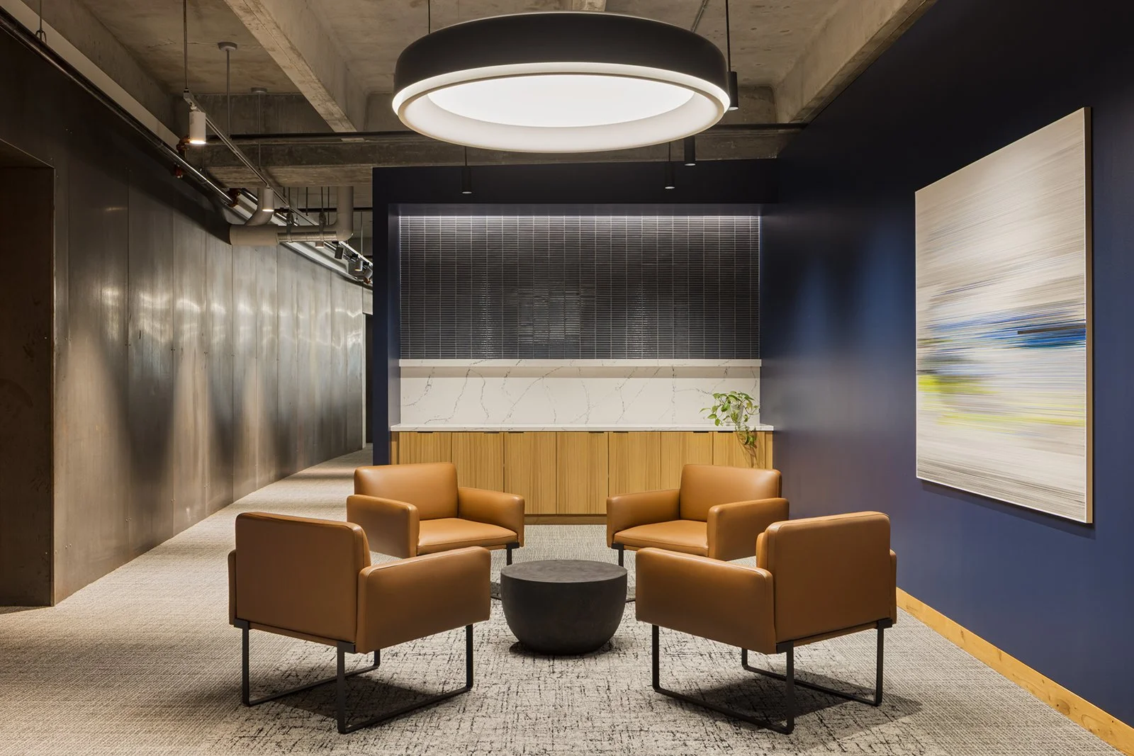 je-dunn-kansas-city-hq-encompas-sit-on-it-lounge-chairs.jpg