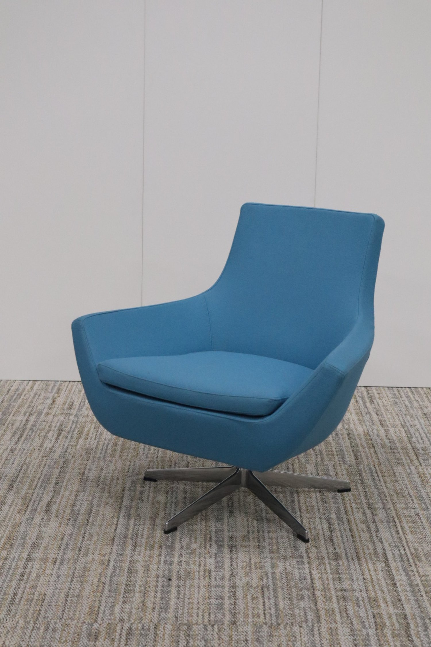 C60 | QTY : 2 | $150 | Hightower Happy